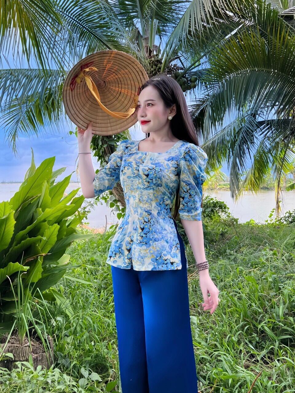 SÉT BỘ BÀ BA CỔ VUÔNG CÓ NÚT NGỌC DUYÊN DÁNG