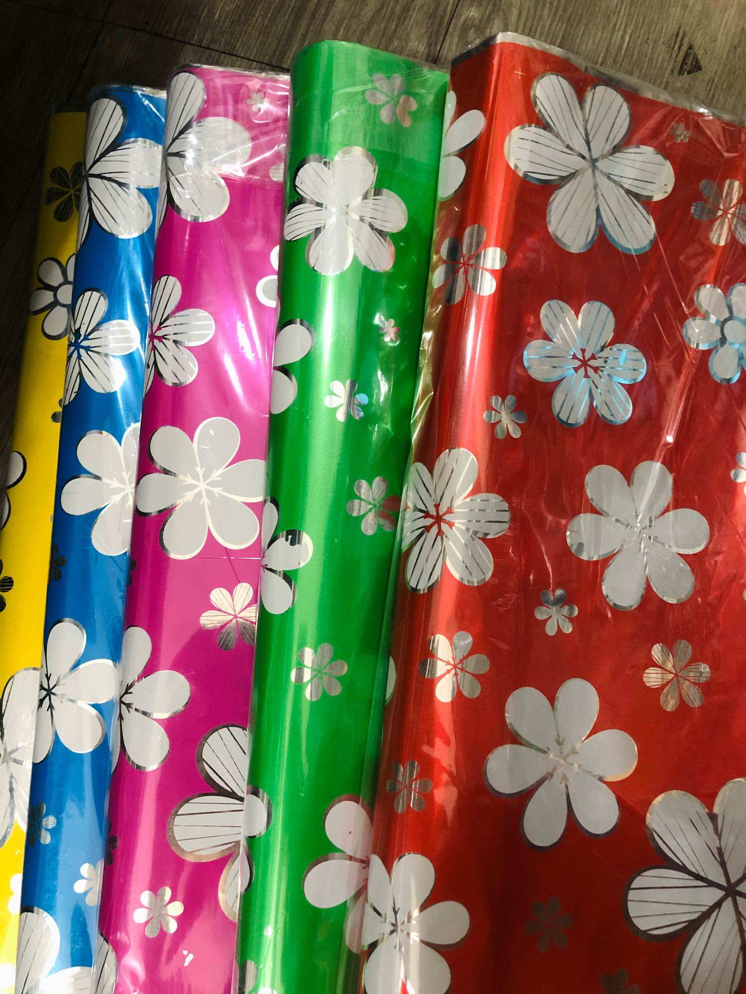 (about 10 Sheets) Multi-Colored Gift Wrapping Glassine Paper (70X100Cm)