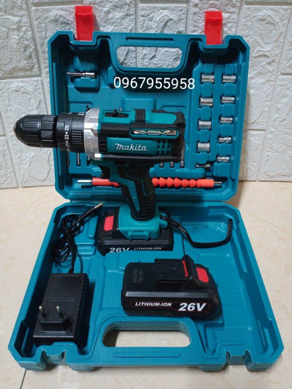 Máy khoan bin 3 Chức năng, .khoan sắt .gỗ , Nhựa. bắn vít và khoan bê tông. bin 5cell.1 bộ gồm 1 máy ,2 bin ,1sac và hộp đụng với 24 đầu mũi ,khẩu vv