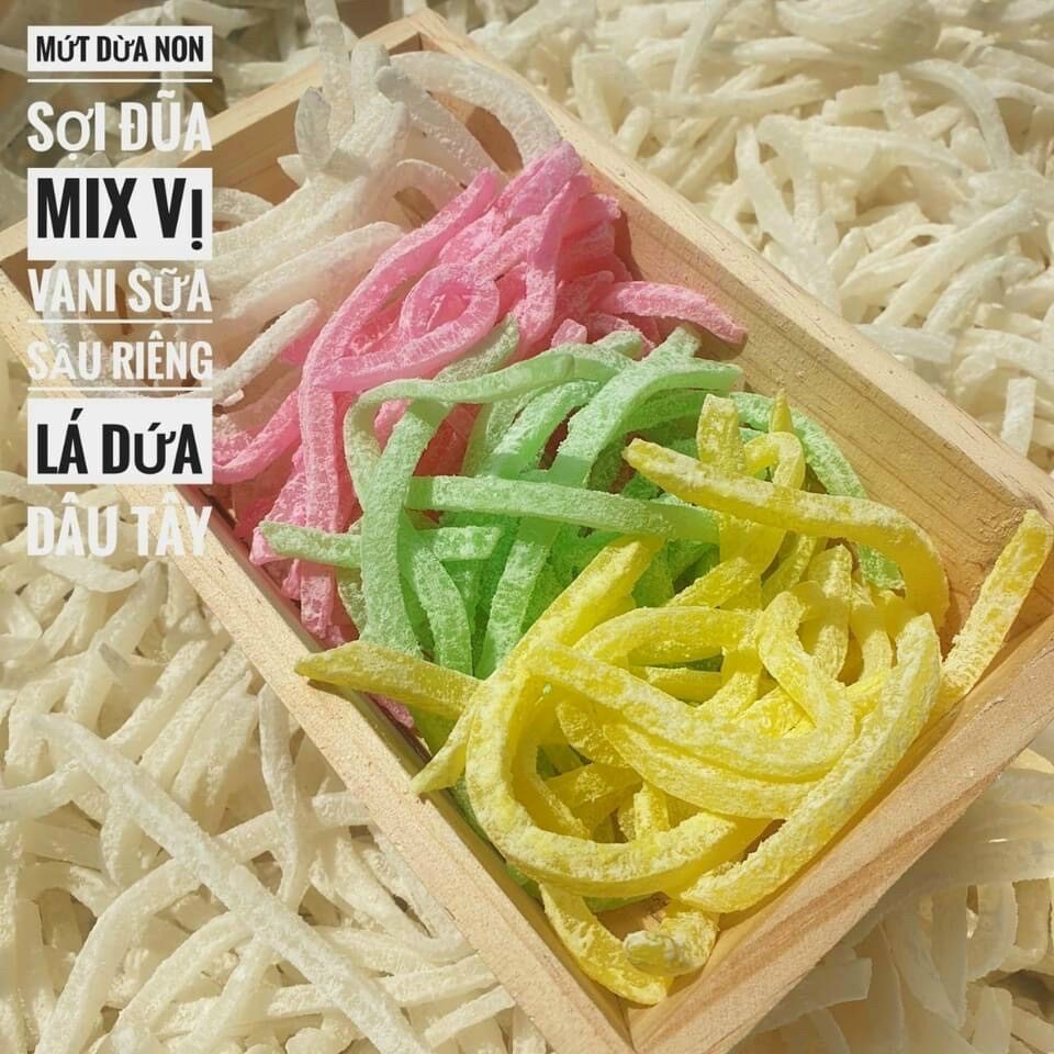 Mứt dừa non mix vị loại 1 nhà làm - 1kg