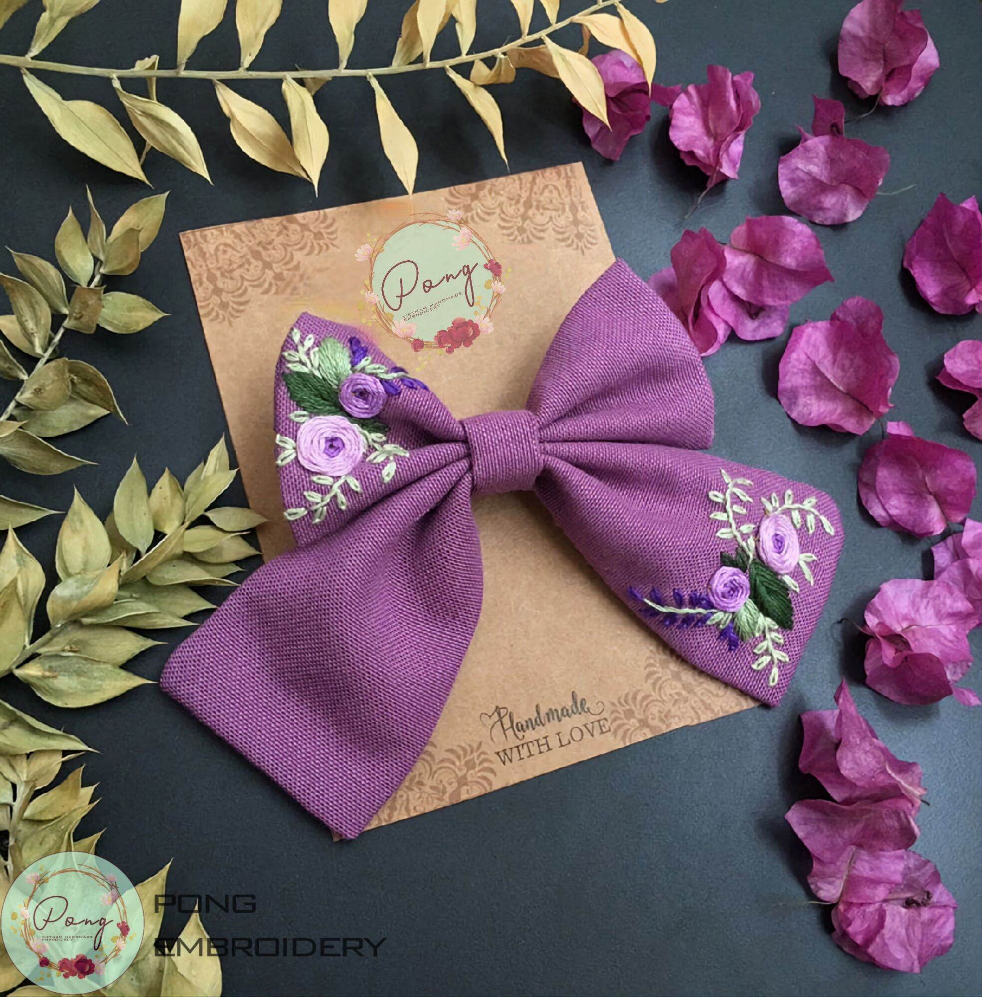 Nơ Kẹp Tóc ( Cặp Tóc ) Nữ Handmade Thêu Tay Thủ Công Họa Tiết Hoa Màu Tím - Pong Embroidery