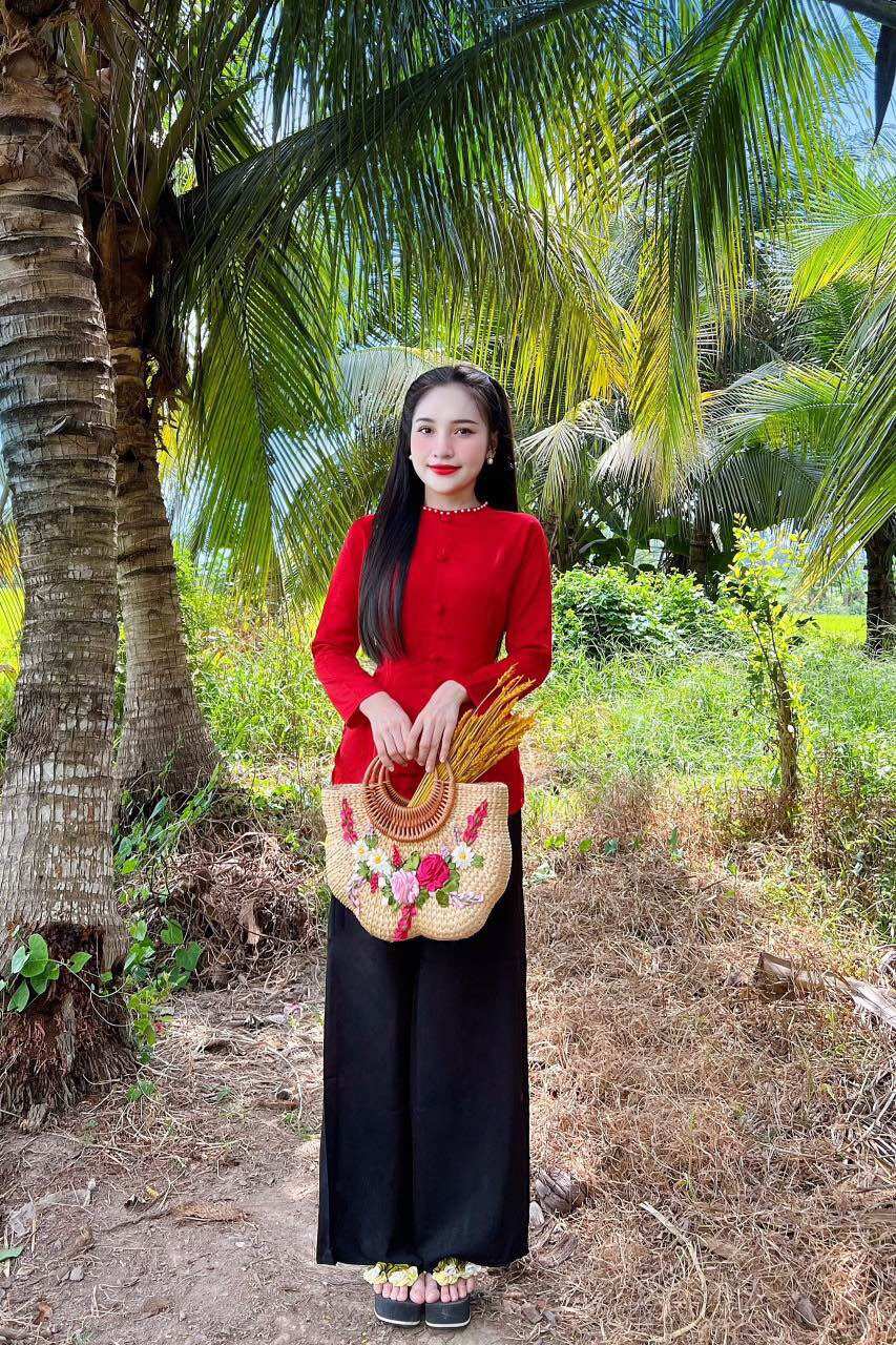 Bồ bà ba trơn lụa sang trọng