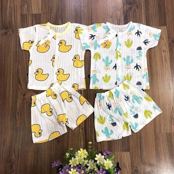 Combo 5 bộ cộc tay quần cộc chất liệu thun cotton giấy nhiều họa tiết bé trai bé gái