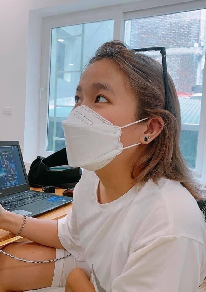 KHẨU TRANG 4D KF94