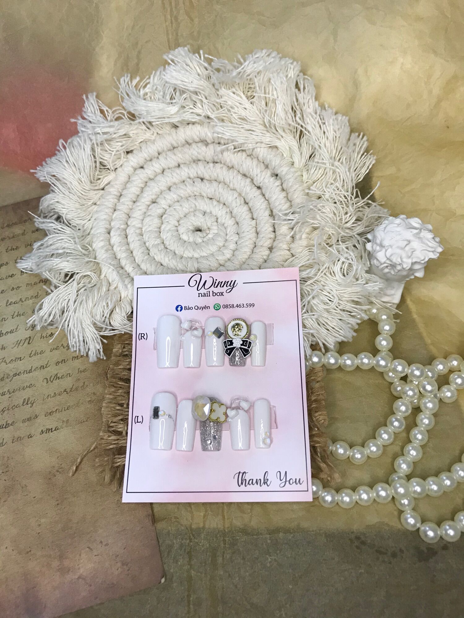 Nailbox móng up móng giả trắng tim nổi