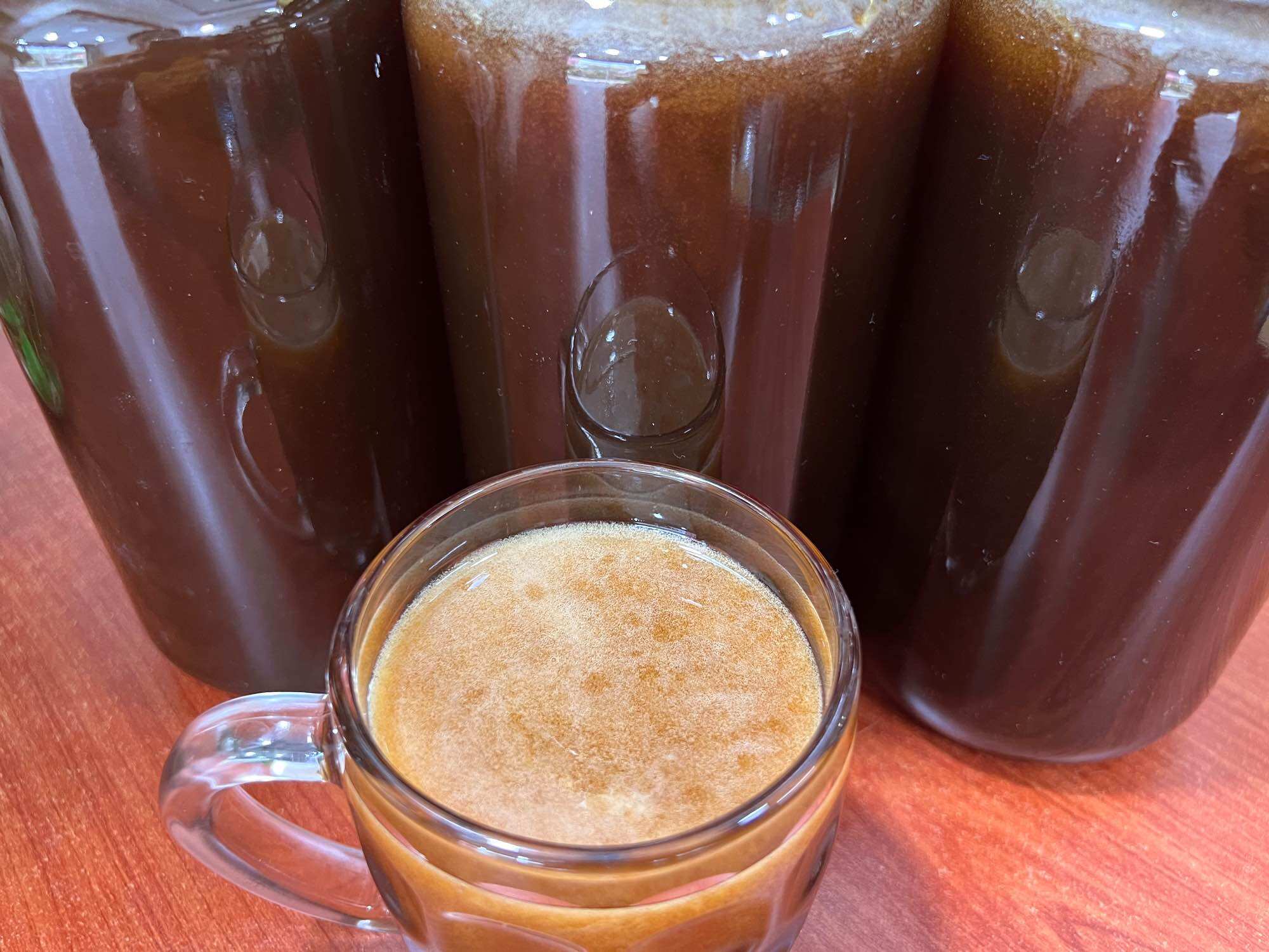 Mật ong dú thiên nhiên
