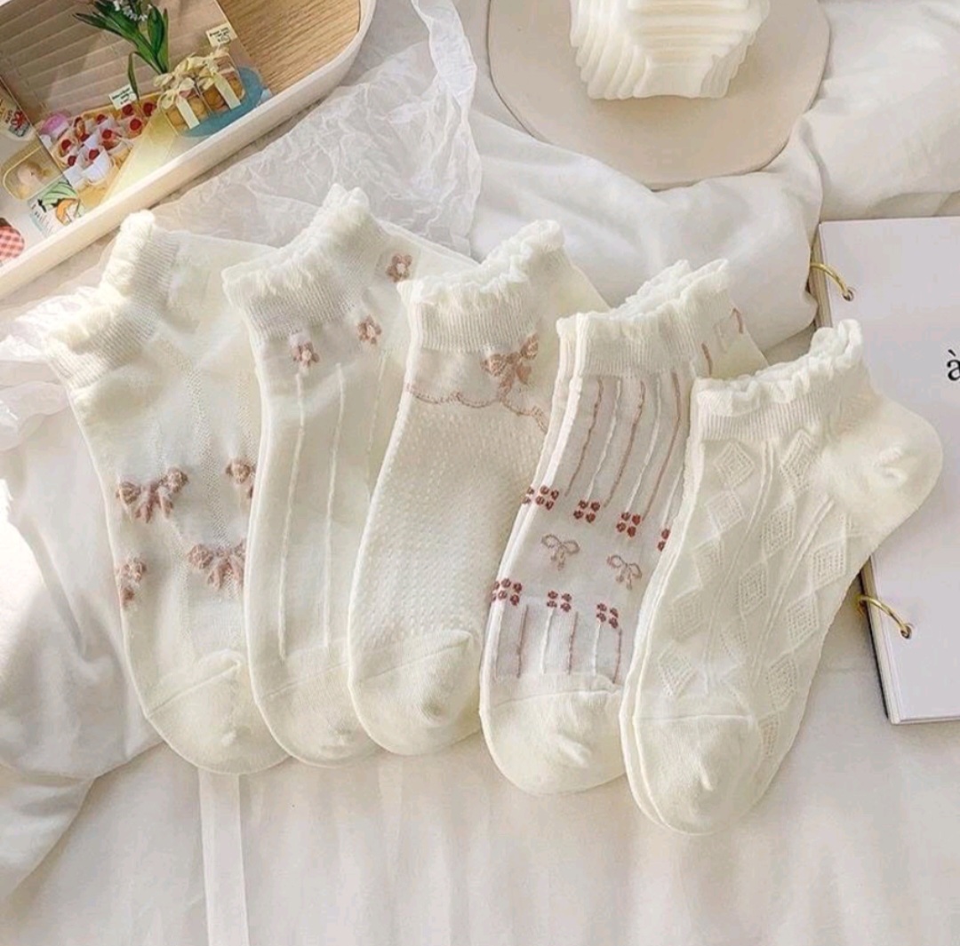 Compo 5 đôi tất_vớ màu trắng kiểu tiểu thư dể thương loli