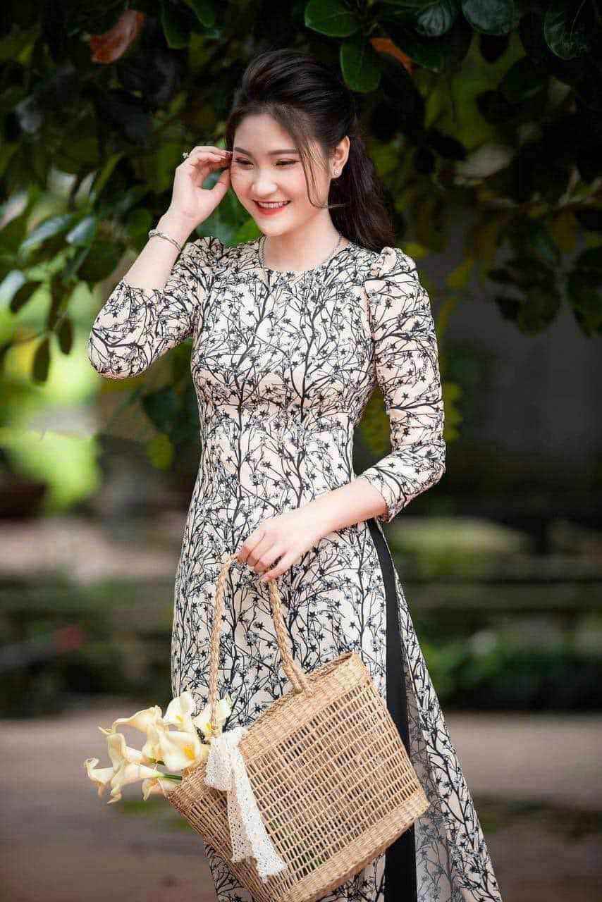 Áo dài hoa nhí