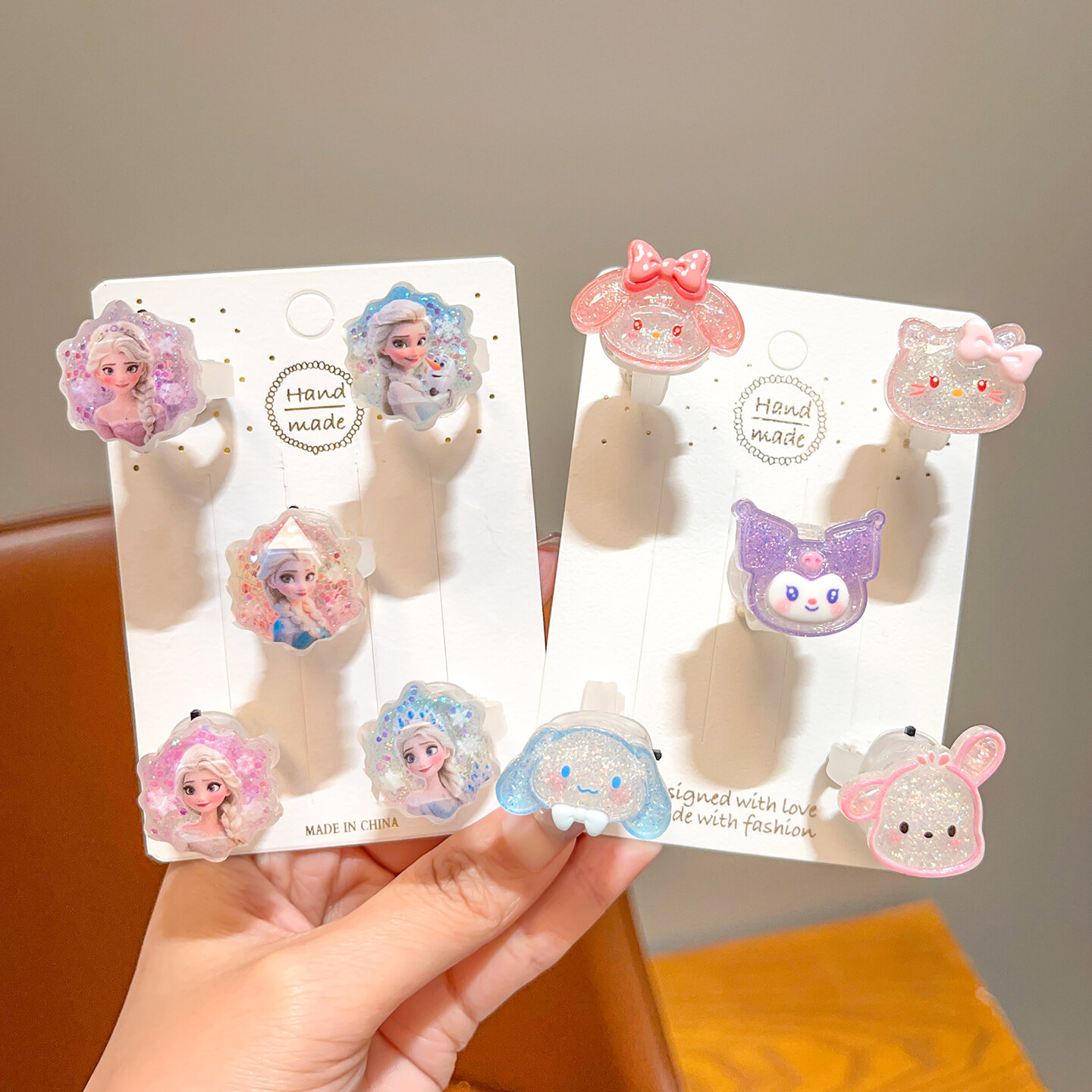 Bộ Nhẫn Dán Hình Cartoon Cho Bé Gái