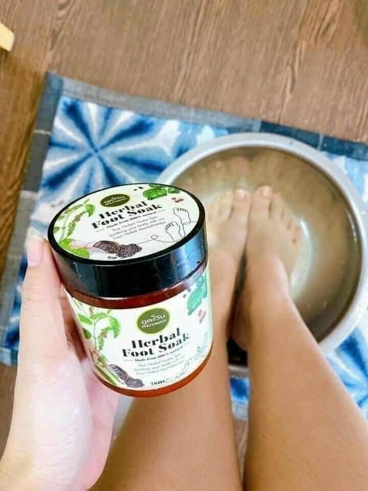 [HCM]Muối ngâm chân thảo dược Phutawan