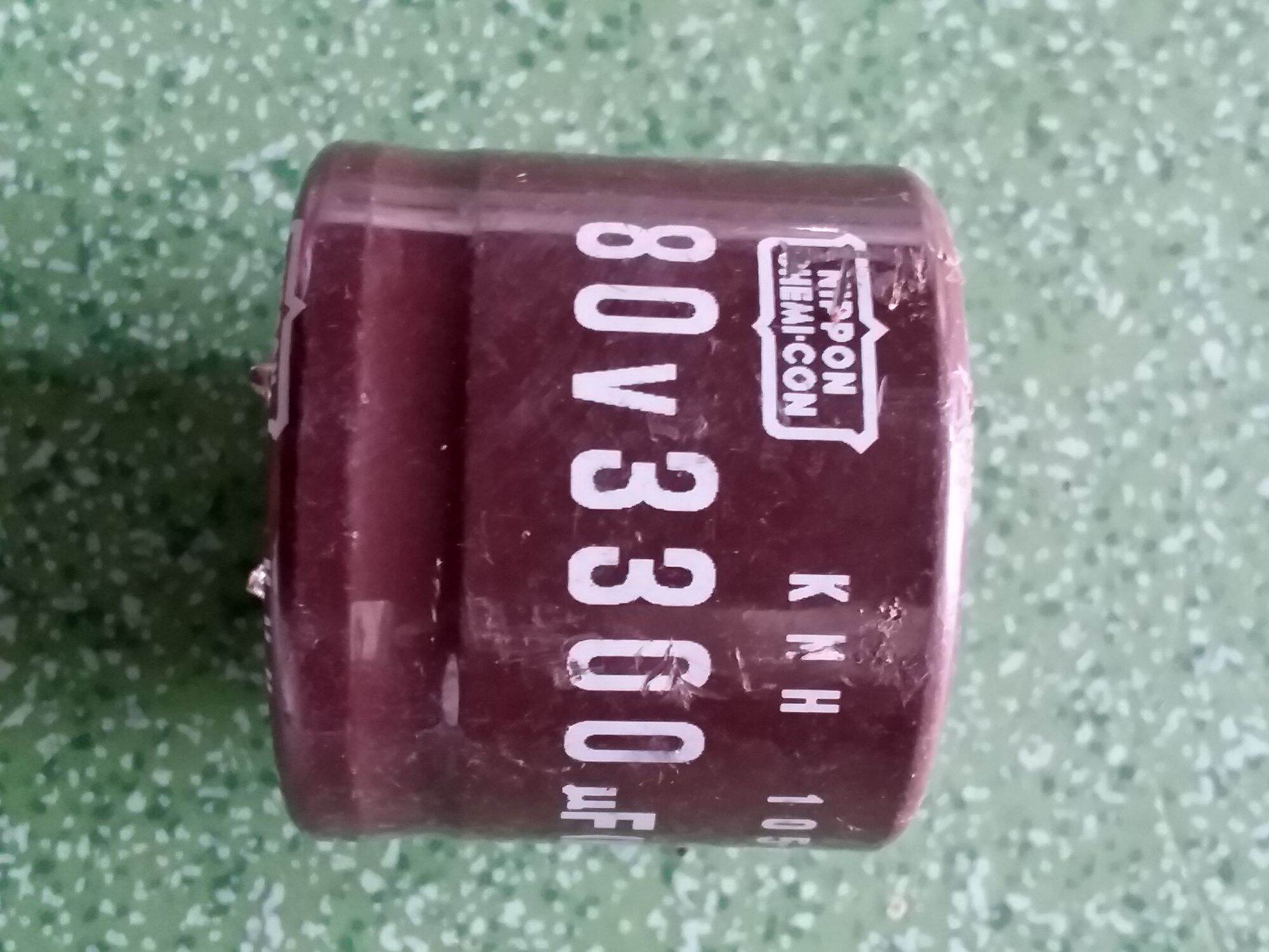 1 TỤ LỌC NGUỒN 80V-3300Uf RÃ MÁY