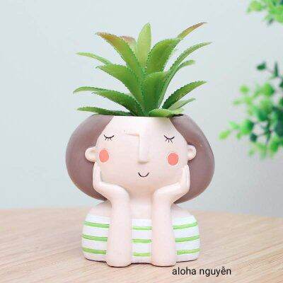 Cô gái mông mơ tóc ngắn ,tặng kèm 1 chú thỏ mini.hàng bao bể