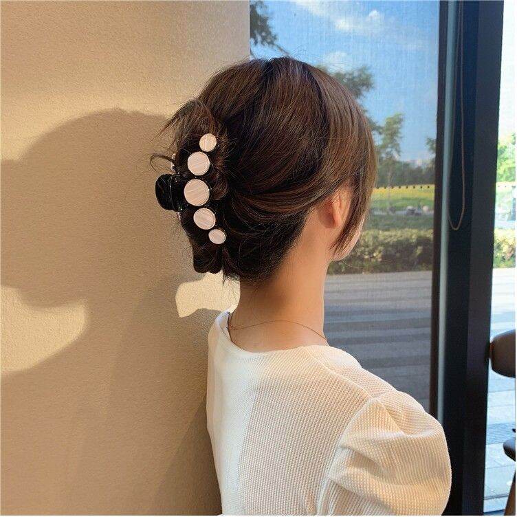 Kẹp tóc càng cua giả ngọc sang trọng