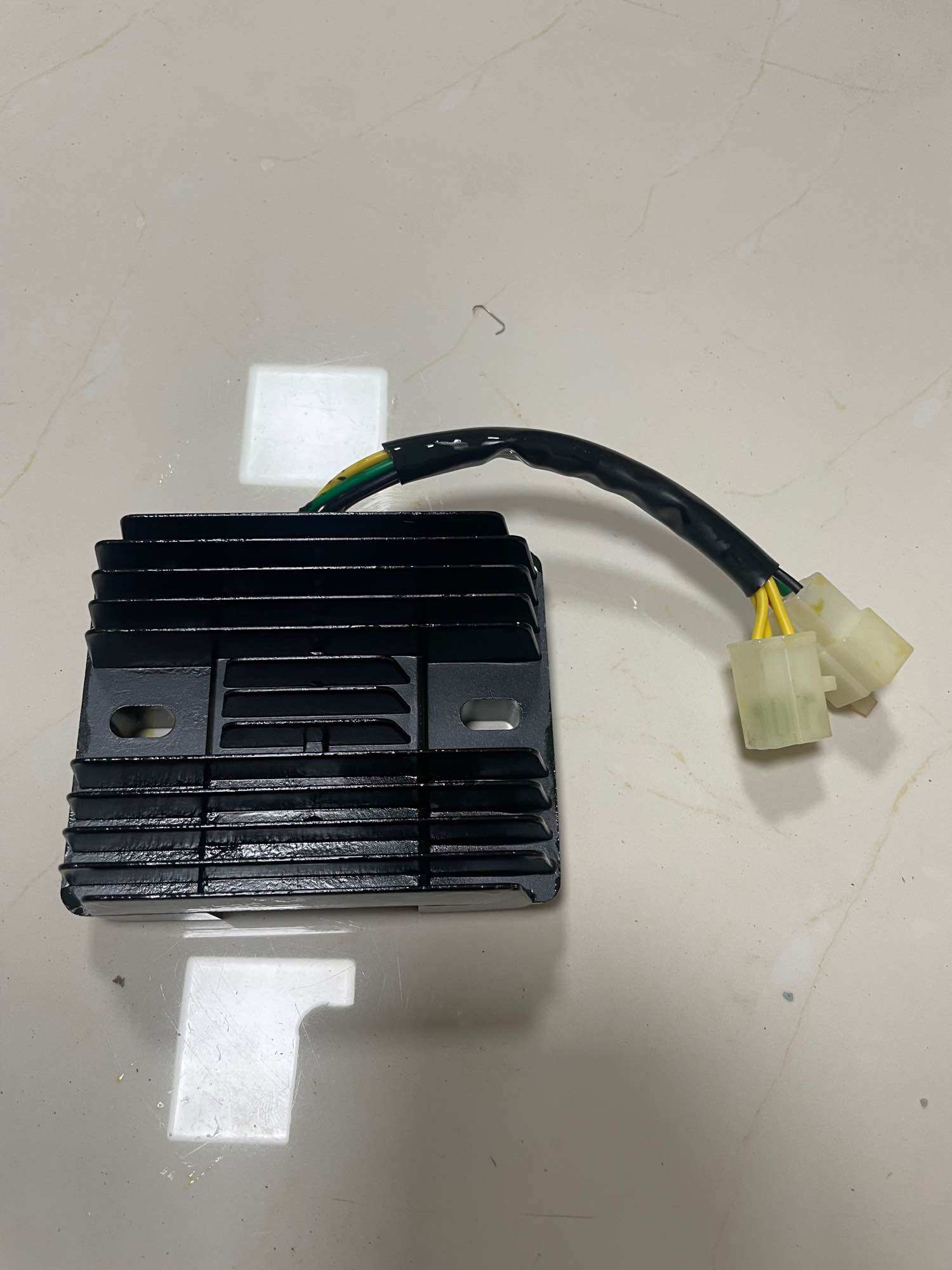 Cục sạc xe ba gác