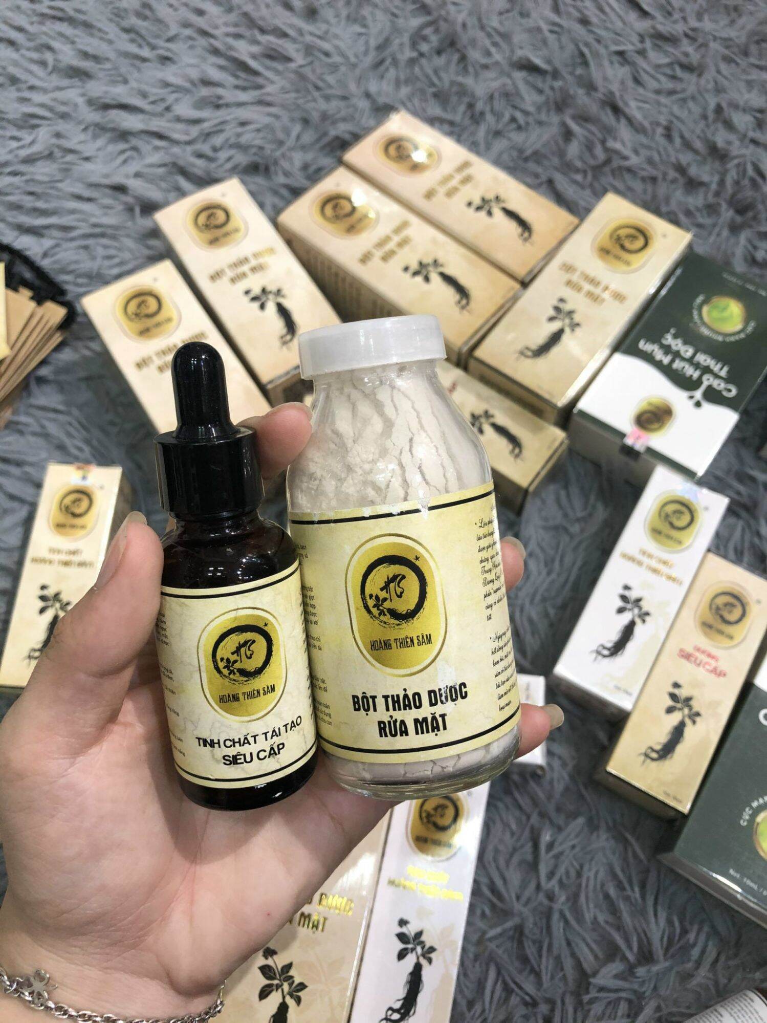 Combo Bột + Tái Tạo Da Hoàng Thiên Sâm 100gr + 30ml