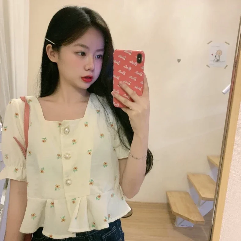 Áo kiểu tay ngắn cho nữ