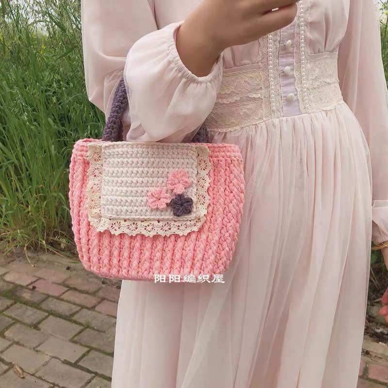 Túi xách bằng len handmade