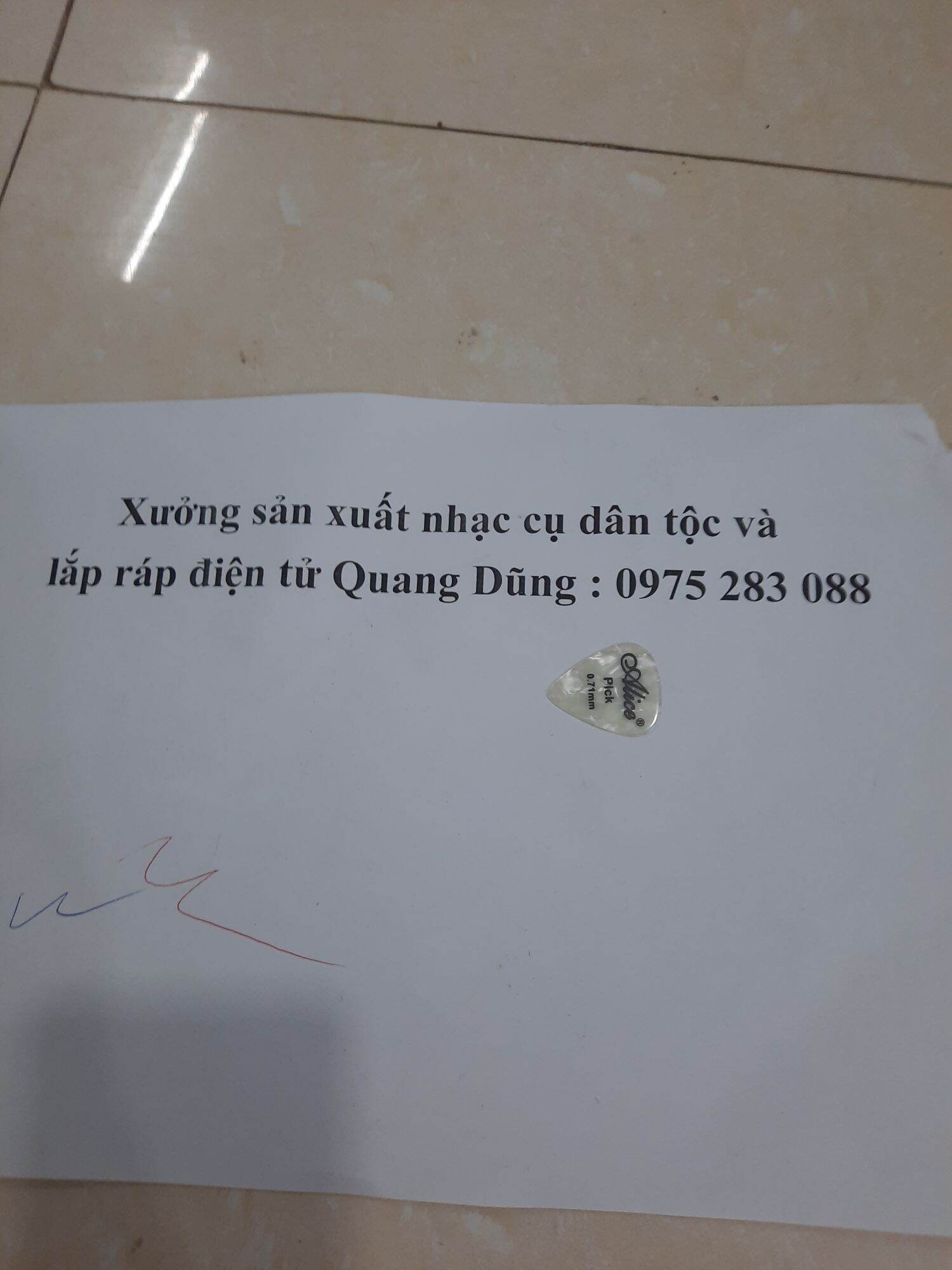 móng gảy đàn nguyệt