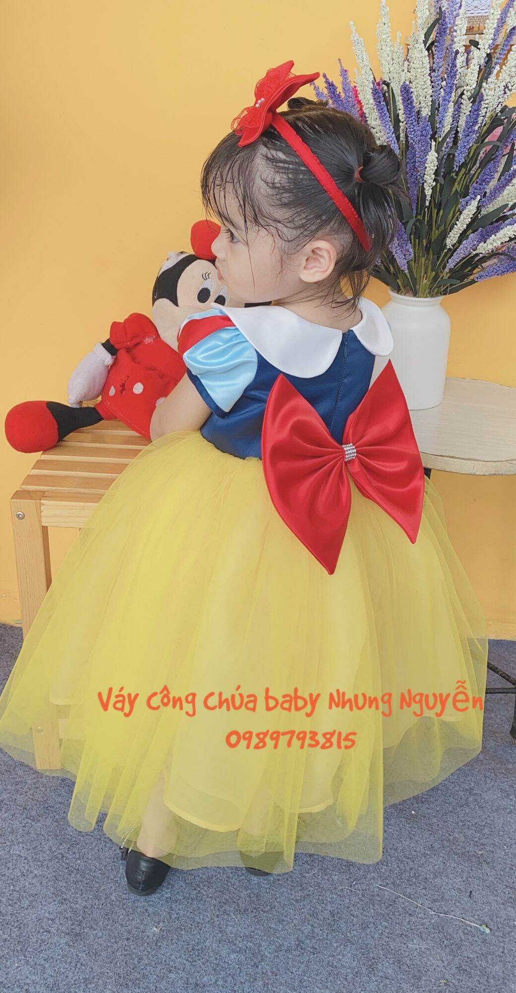 Váy công chúa bạch tuyết