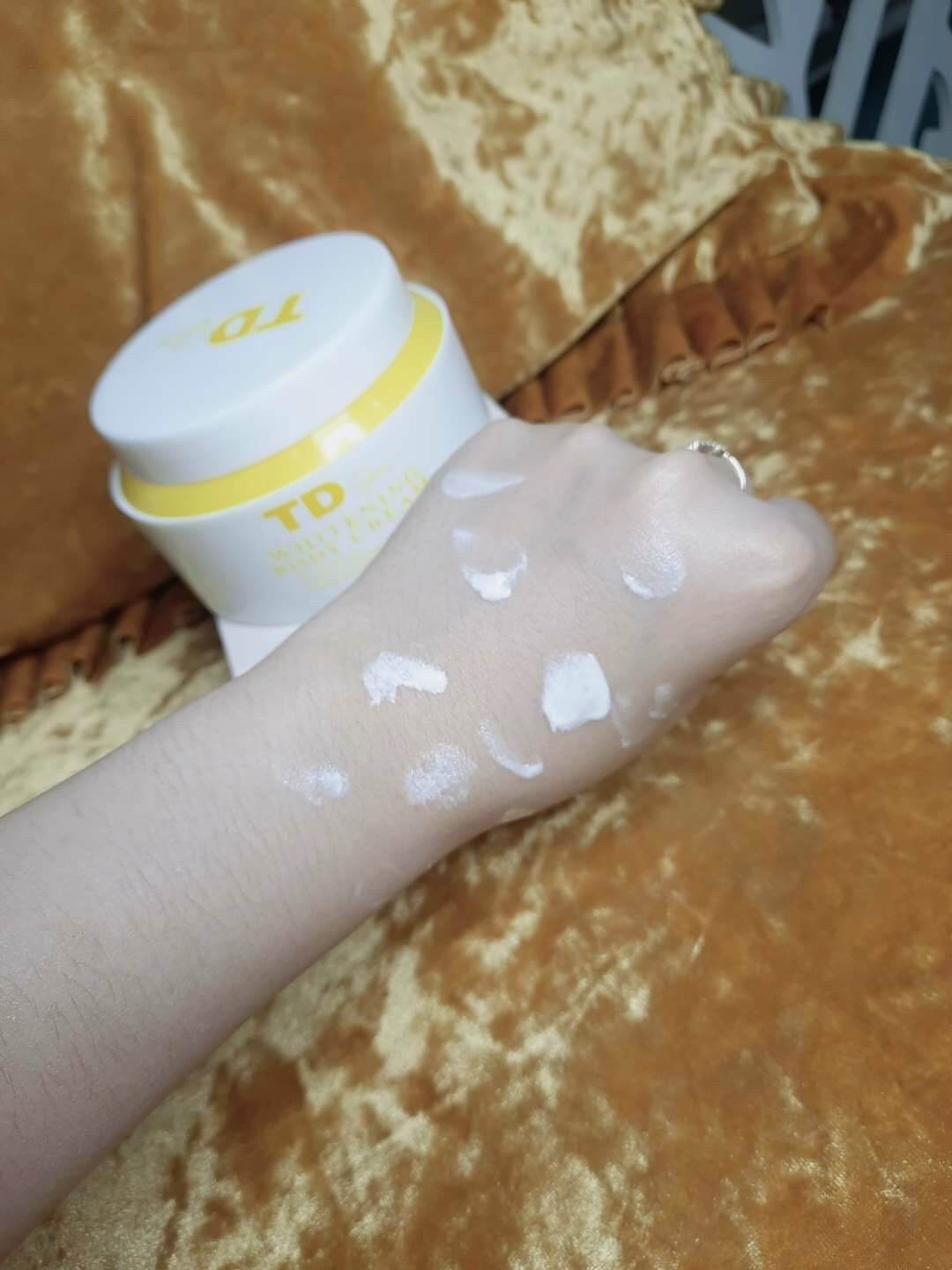 KEM BODY TRẮNG DA 2MSKIN VI TẢO THẢO MỘC