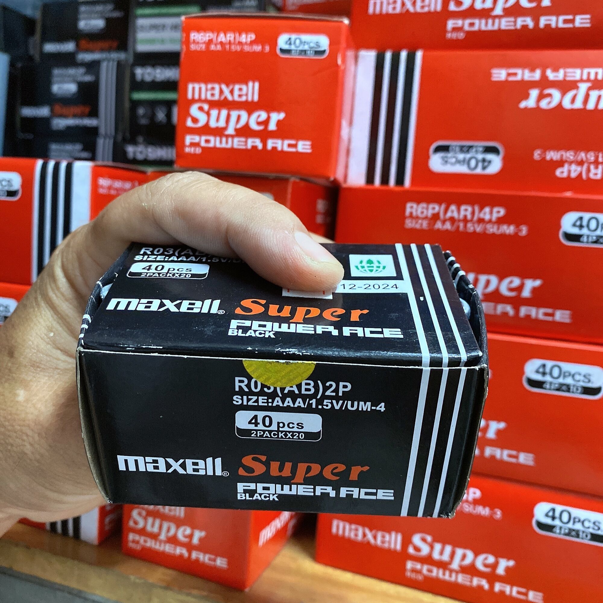 Hộp 40 viên pin Maxell AAA (3A)