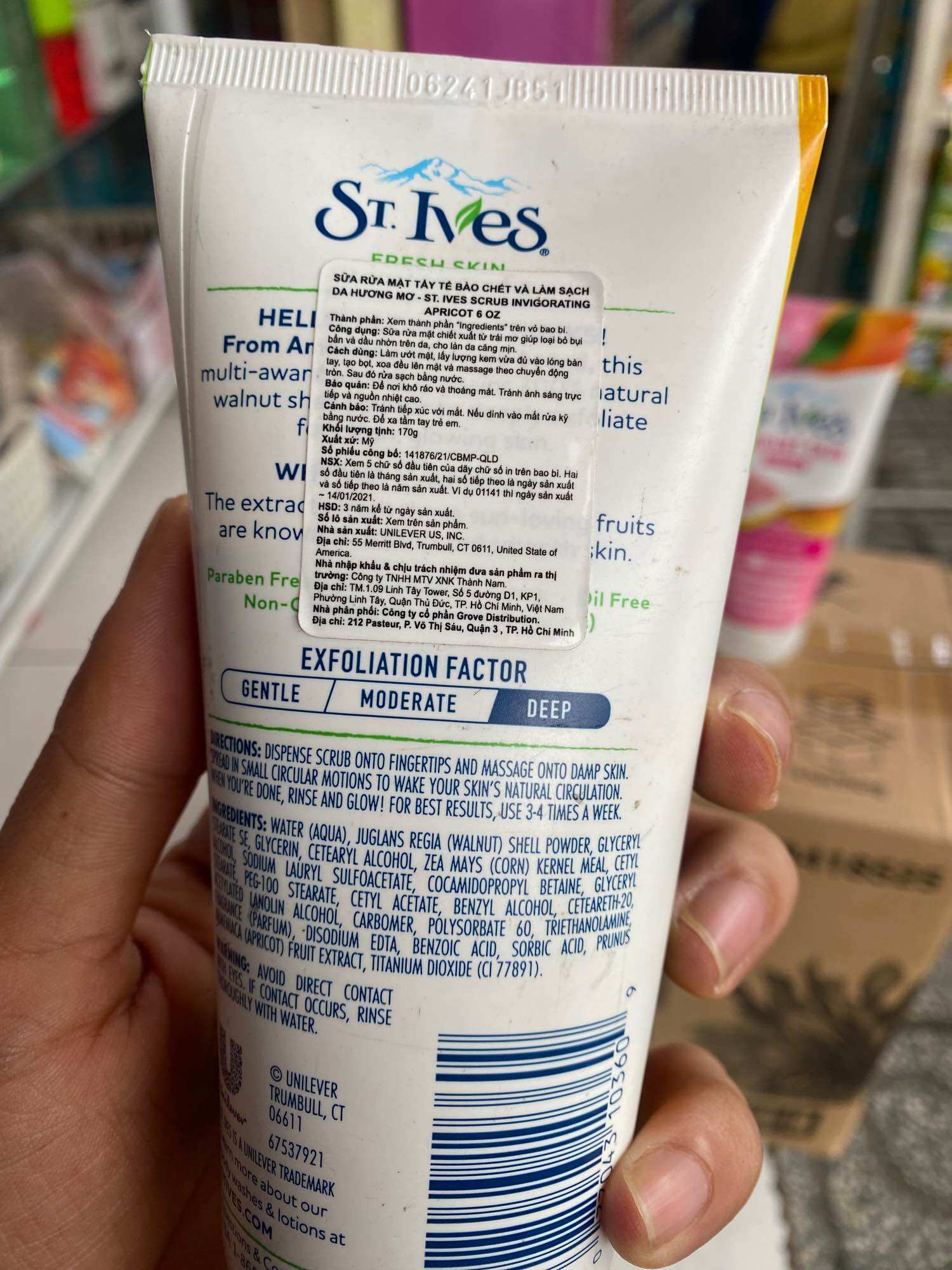 Sữa rửa mặt tẩy tế bào da chết St.Ives 170g