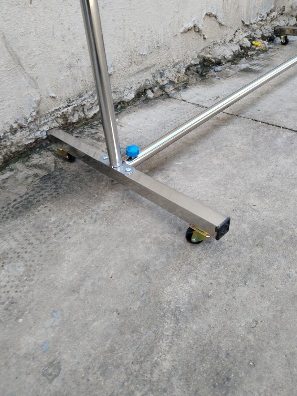 sào đơn phơi đồ inox có bánh xe phi 22