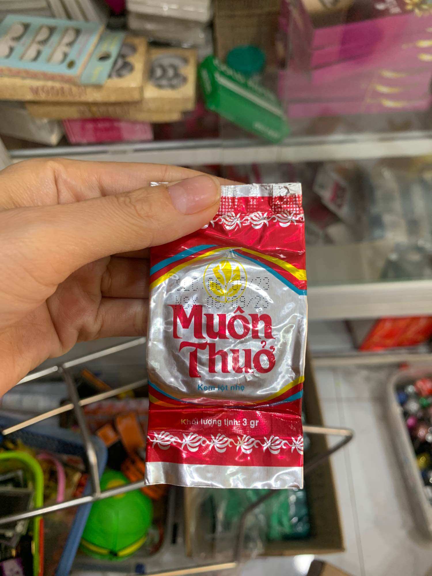 kem muôn thửa kem lột nhẹ