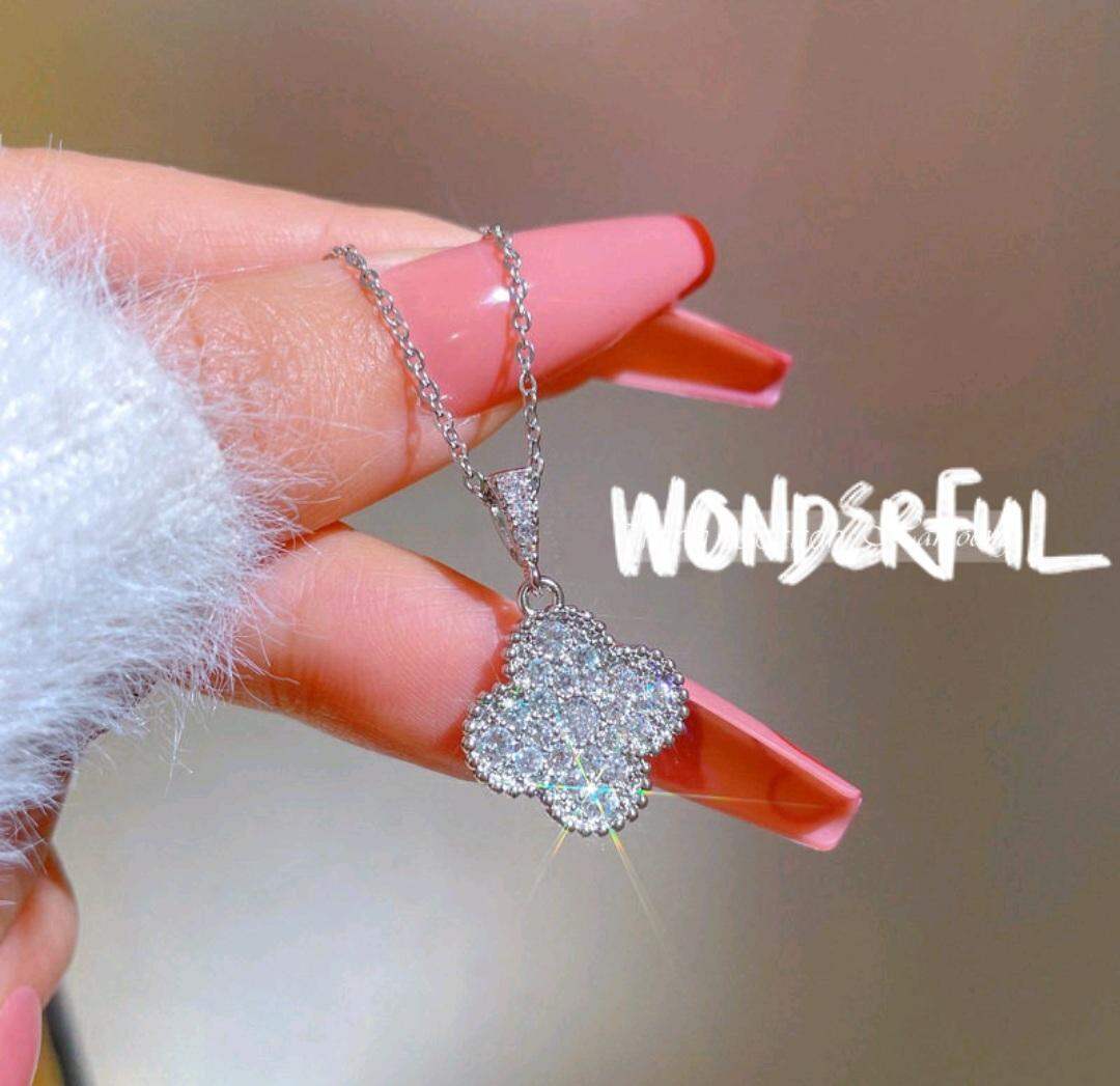 DÂY CHUYỀN TITAN MẶT CỎ 4 LÁ LV MẠ VÀNG - CHẤT LIỆU TITAN BỀN MÀU KO PHAI KO ĐEN