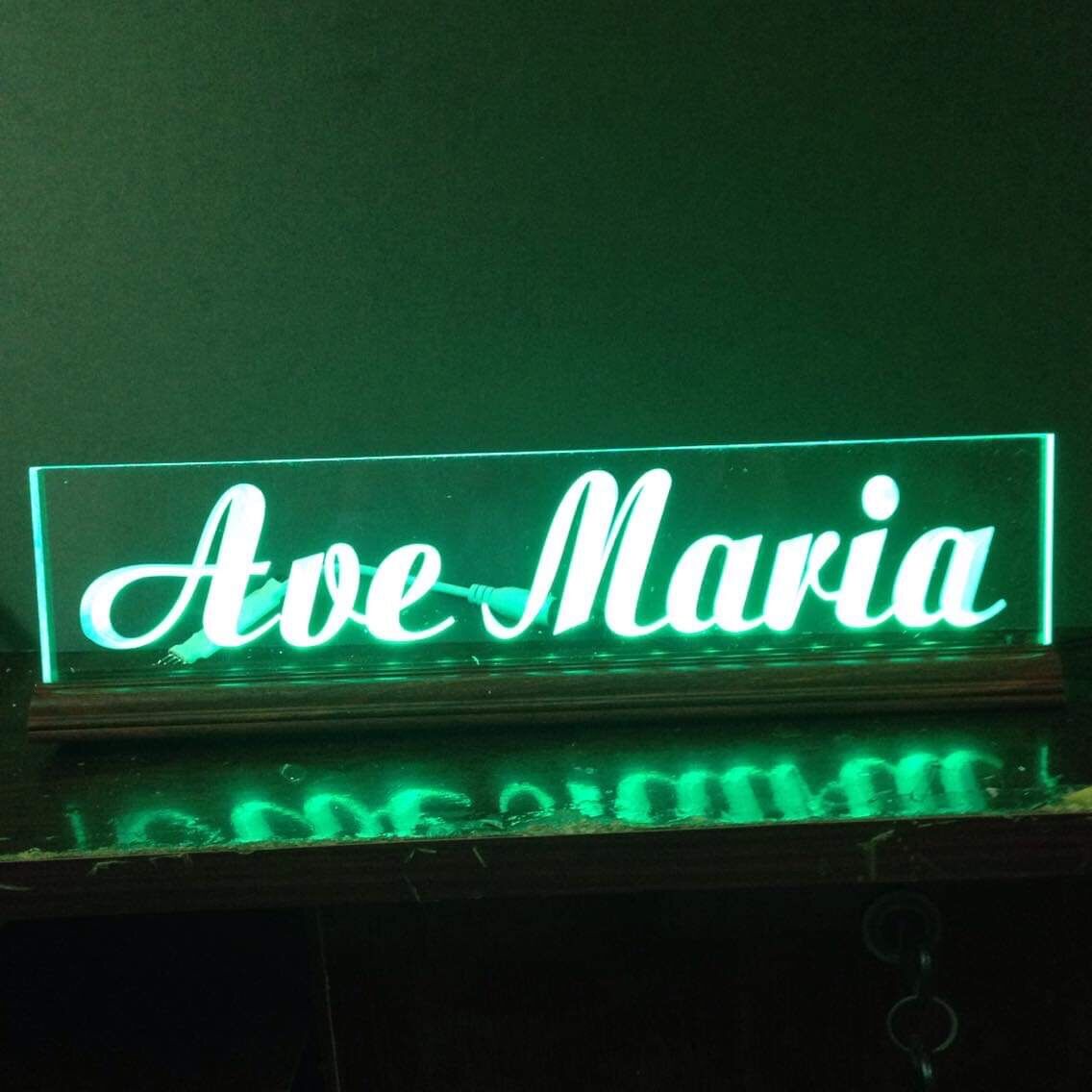 Chữ điện: Ave Maria để bàn