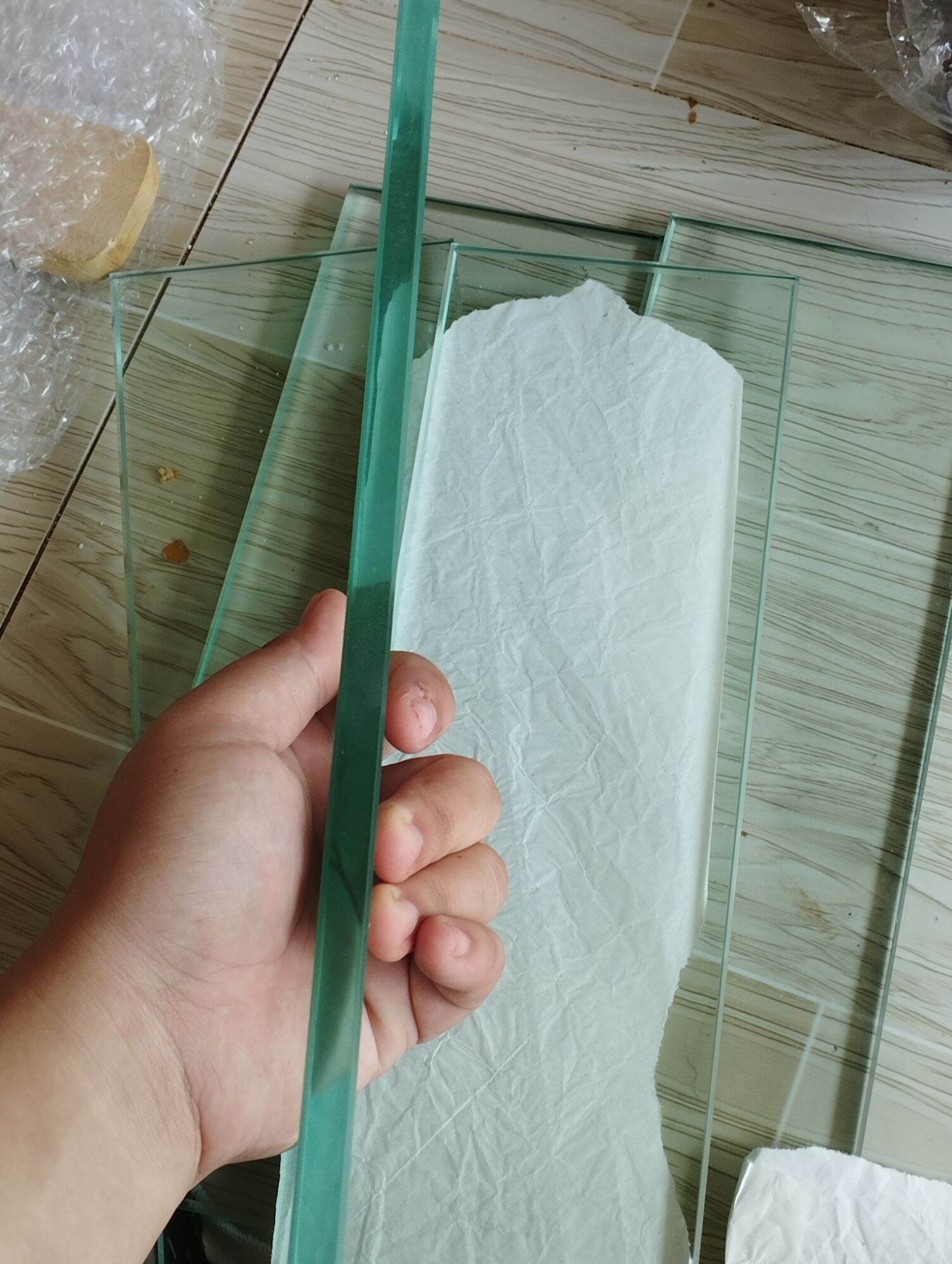 Kính ép chuối cường lực siêu dầy