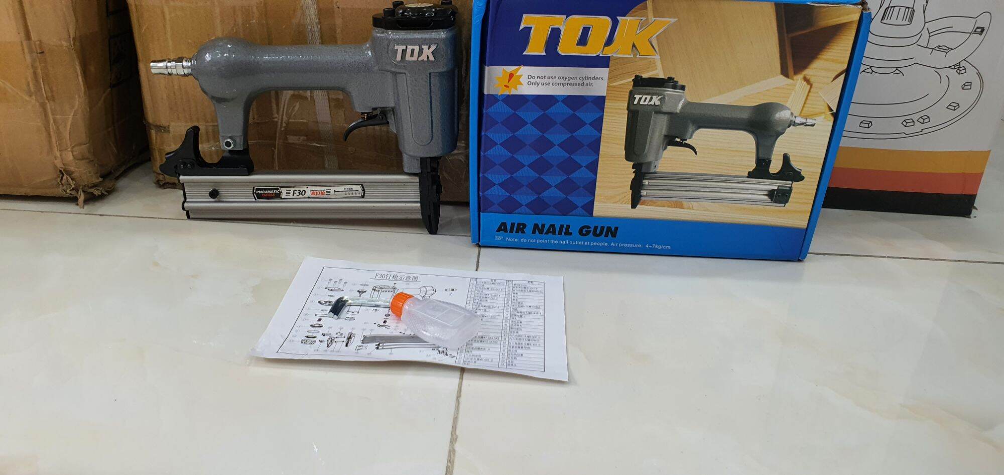Súng Bắn Đinh TOK F30 ( gỗ )