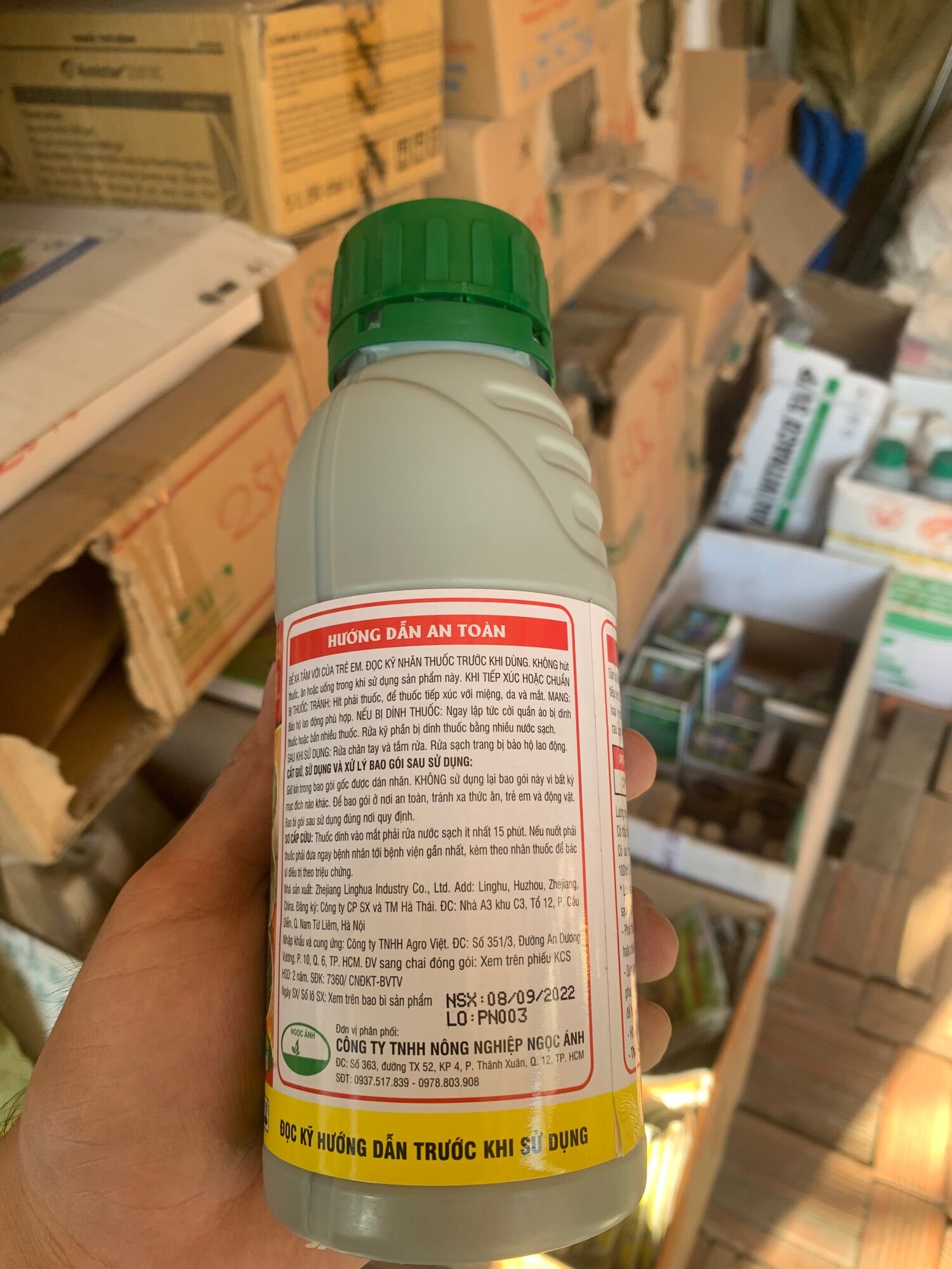 Thuốc Diệt Cỏ Dại Quạt Ba Tiêu Chai 450ml