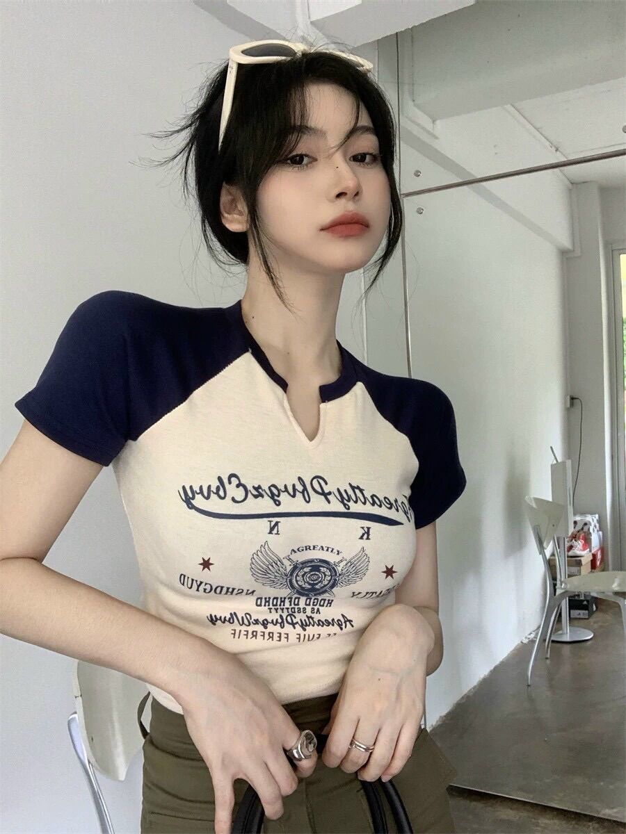 Áo croptop phối tay đôi cánh BG