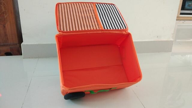 Hộp đựng kiểu dáng vali kéo IKEA FLYTTBAR