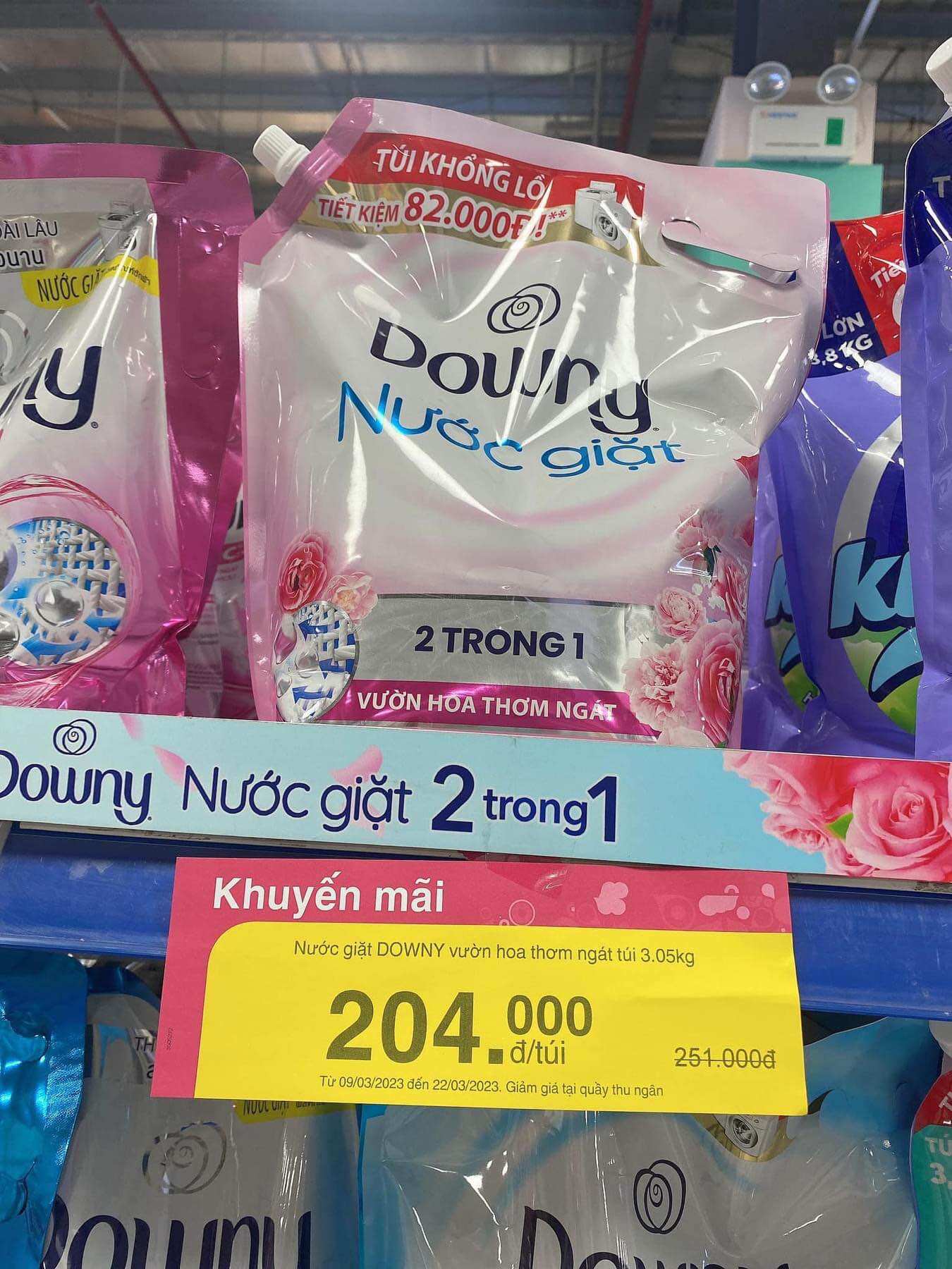 Nước giặt xả 2in1 Downy túi 3,05kg