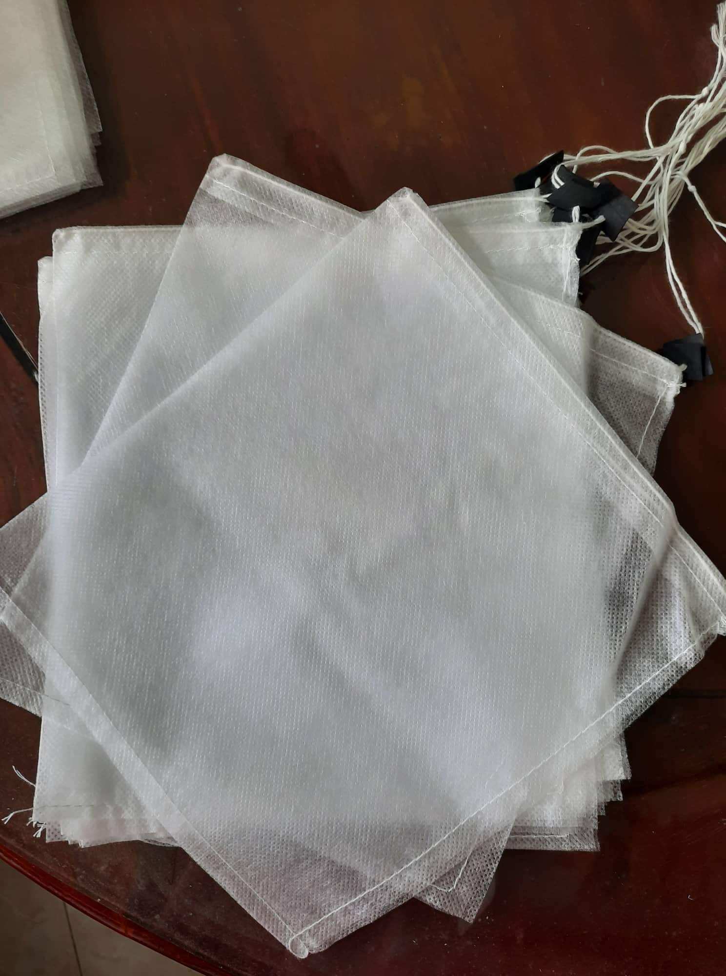 100 túi 18*20 bọc ổi, na, mận, cam