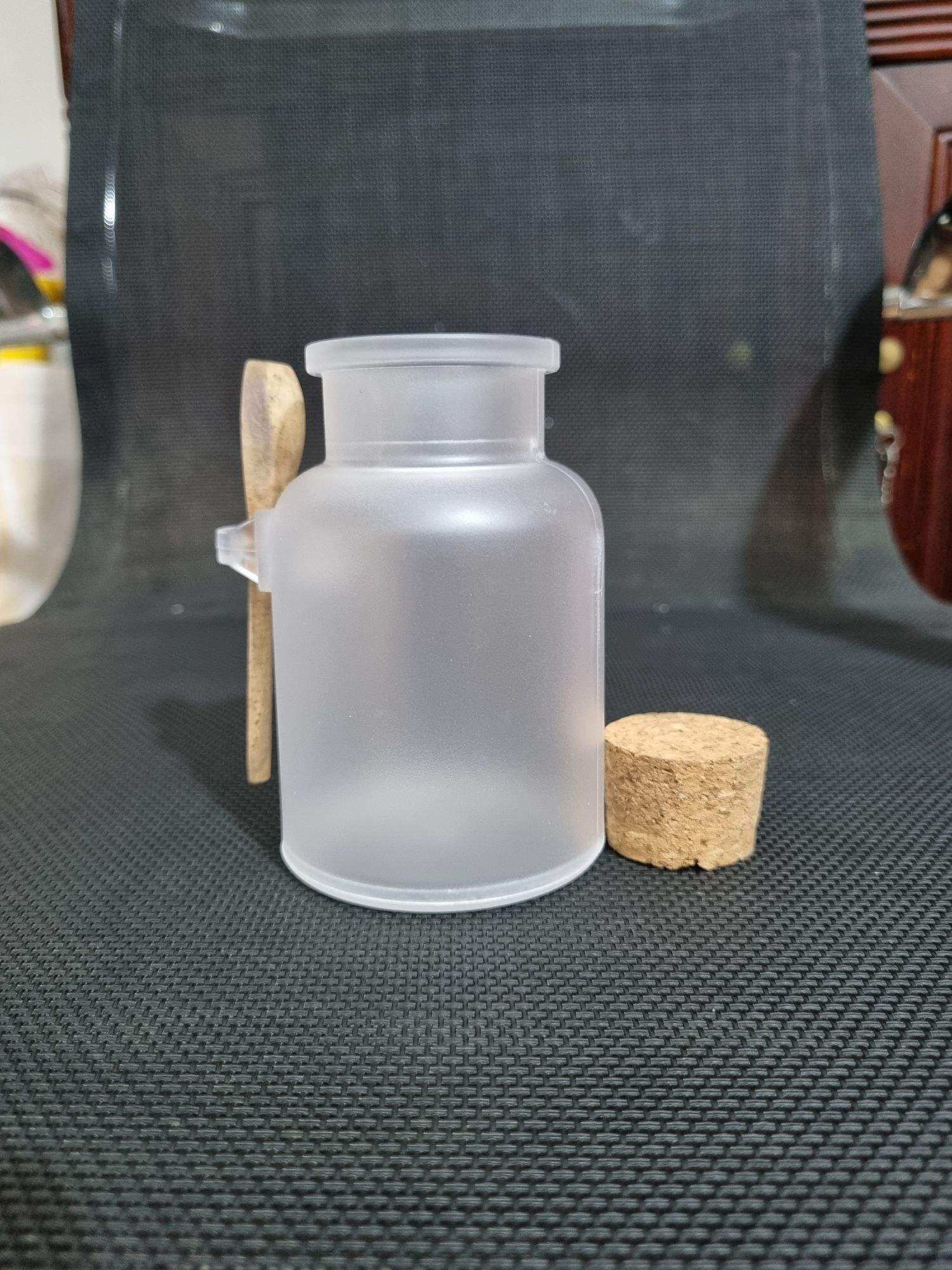 Chai nhựa muỗng gỗ 100ml hoặc 200ml dáng tròn