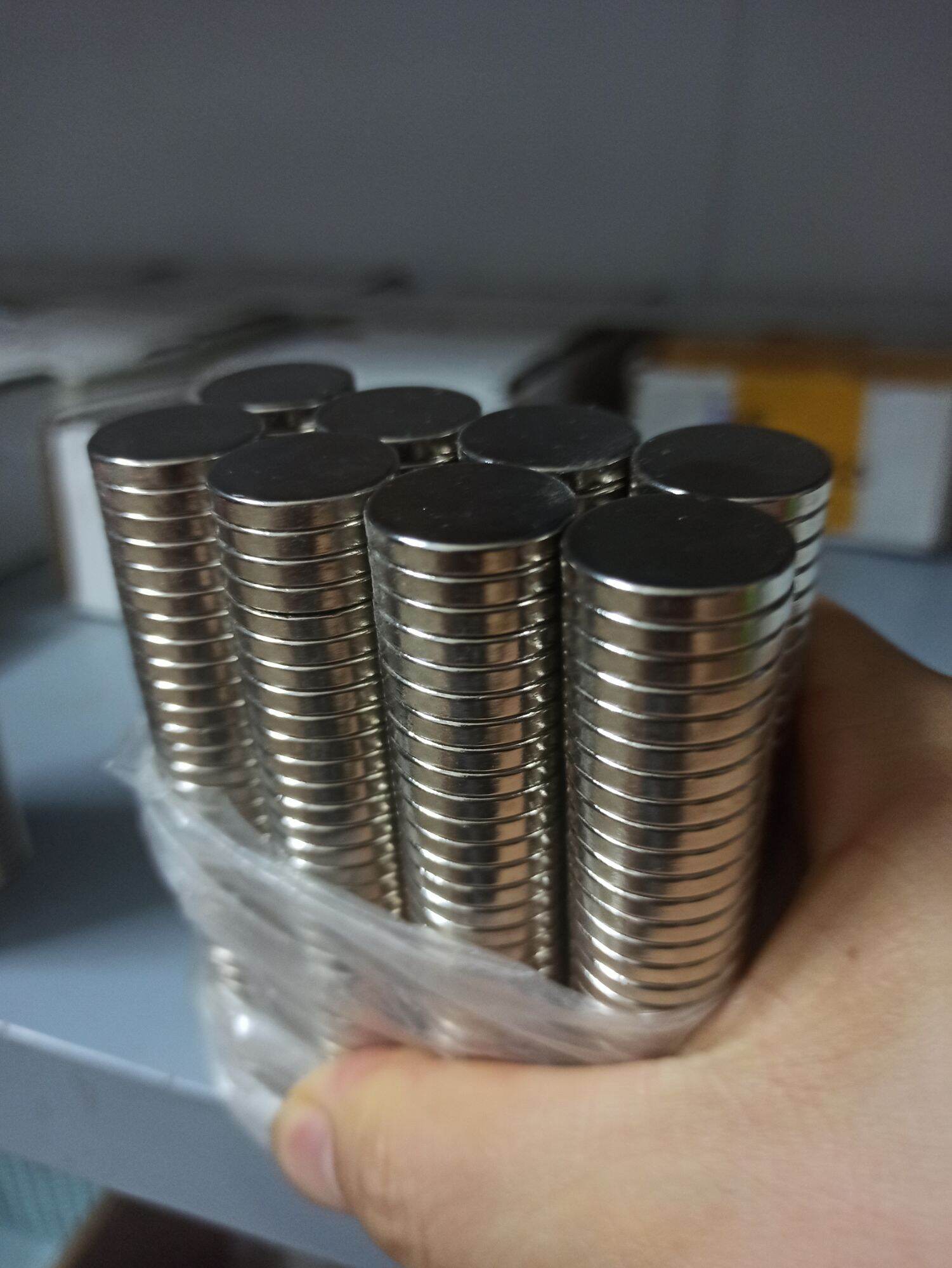 Nam châm tròn phi 20mm lực hút siêu mạnh