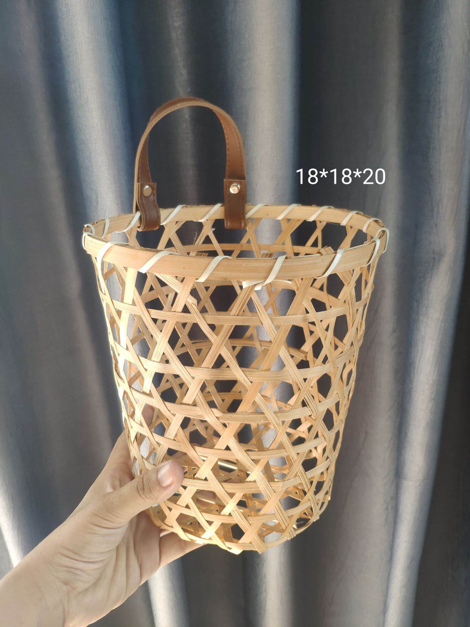 Giỏ tre treo tường ( hình chụp thật)