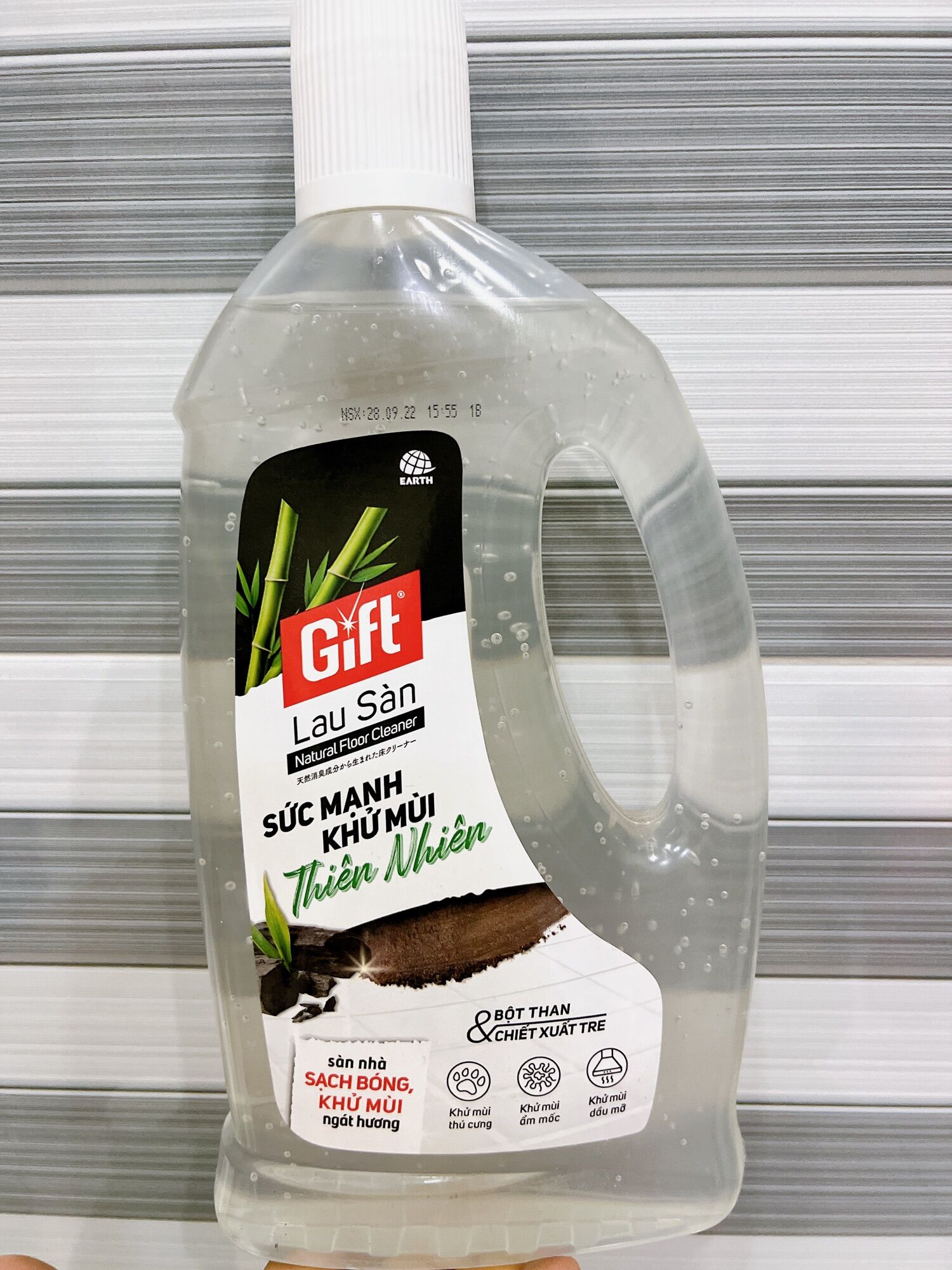 Nước Lau Sàn Gift Chai 1L