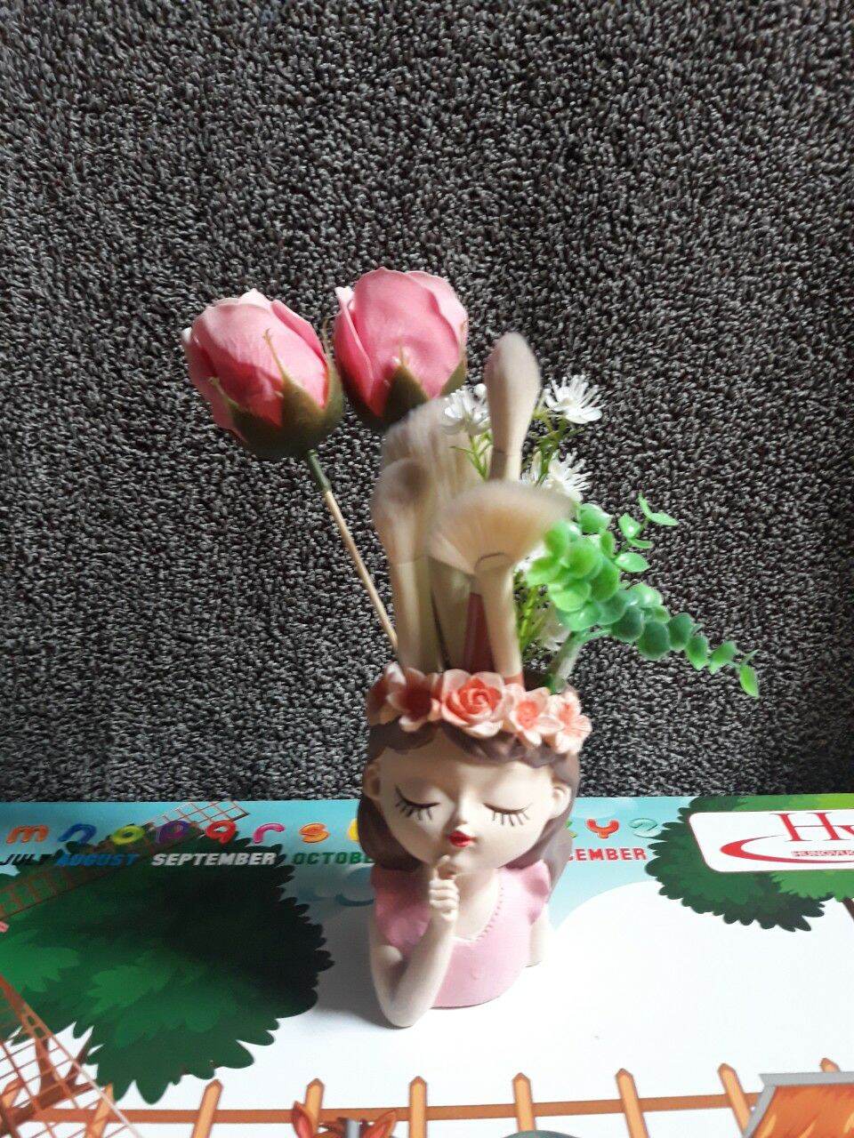 bộ 4 chậu cắm hoa cô gái