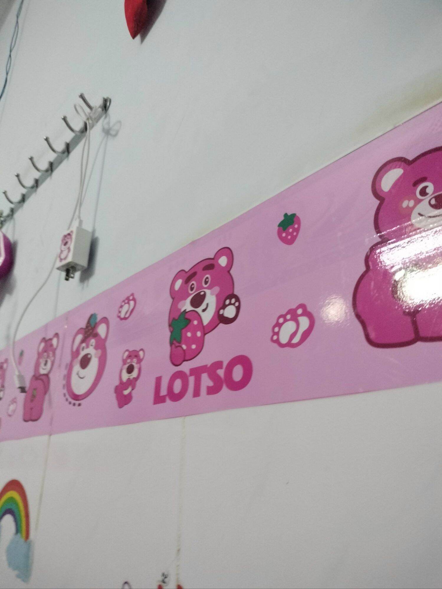 🍓VIỀN TƯỜNG GẤU DÂU LOTSO🌸