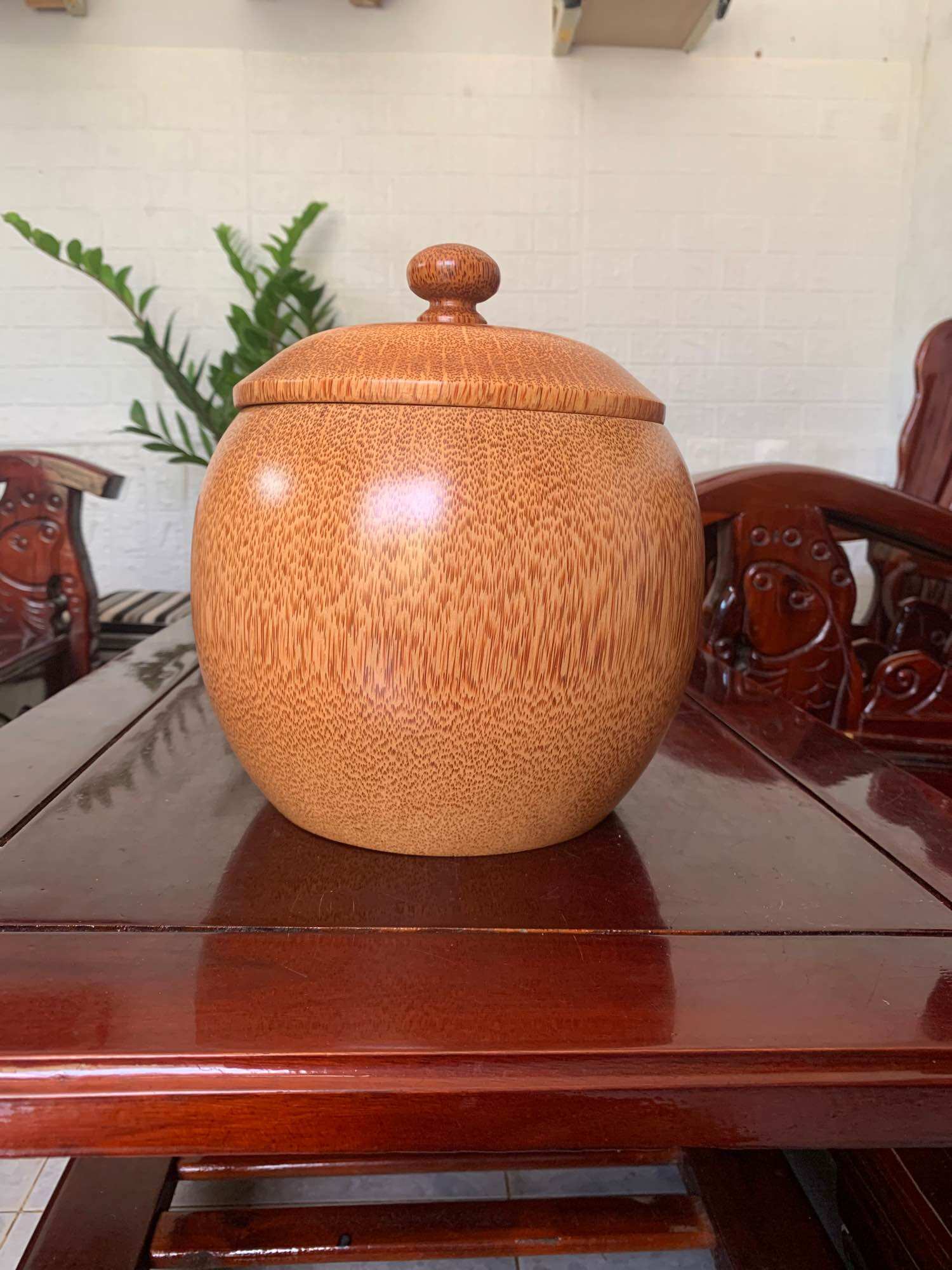 Giỏ bình ủ trà làm từ gỗ dừa
