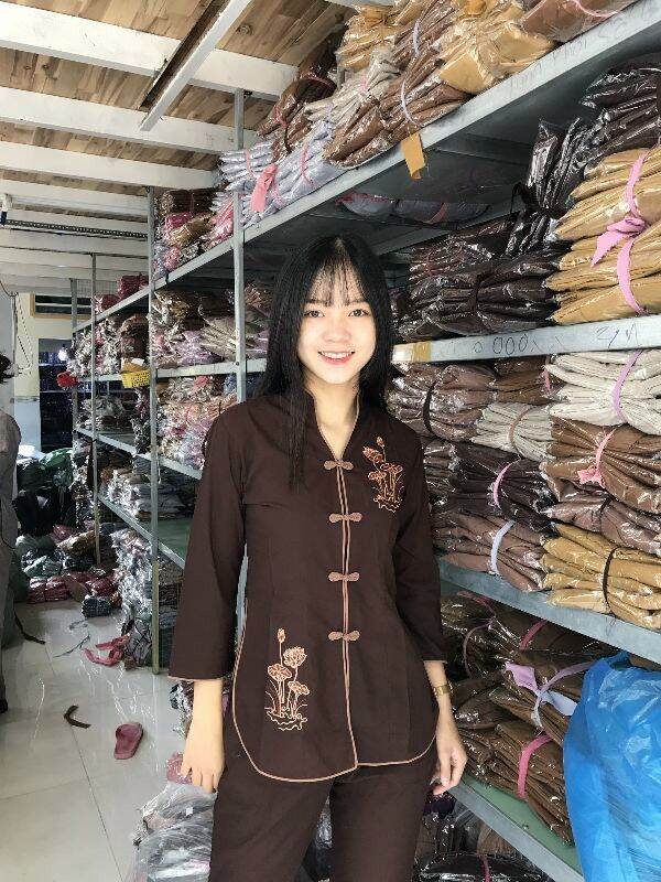 Đồ lam đi chùa nữ. sẩm thêu kate