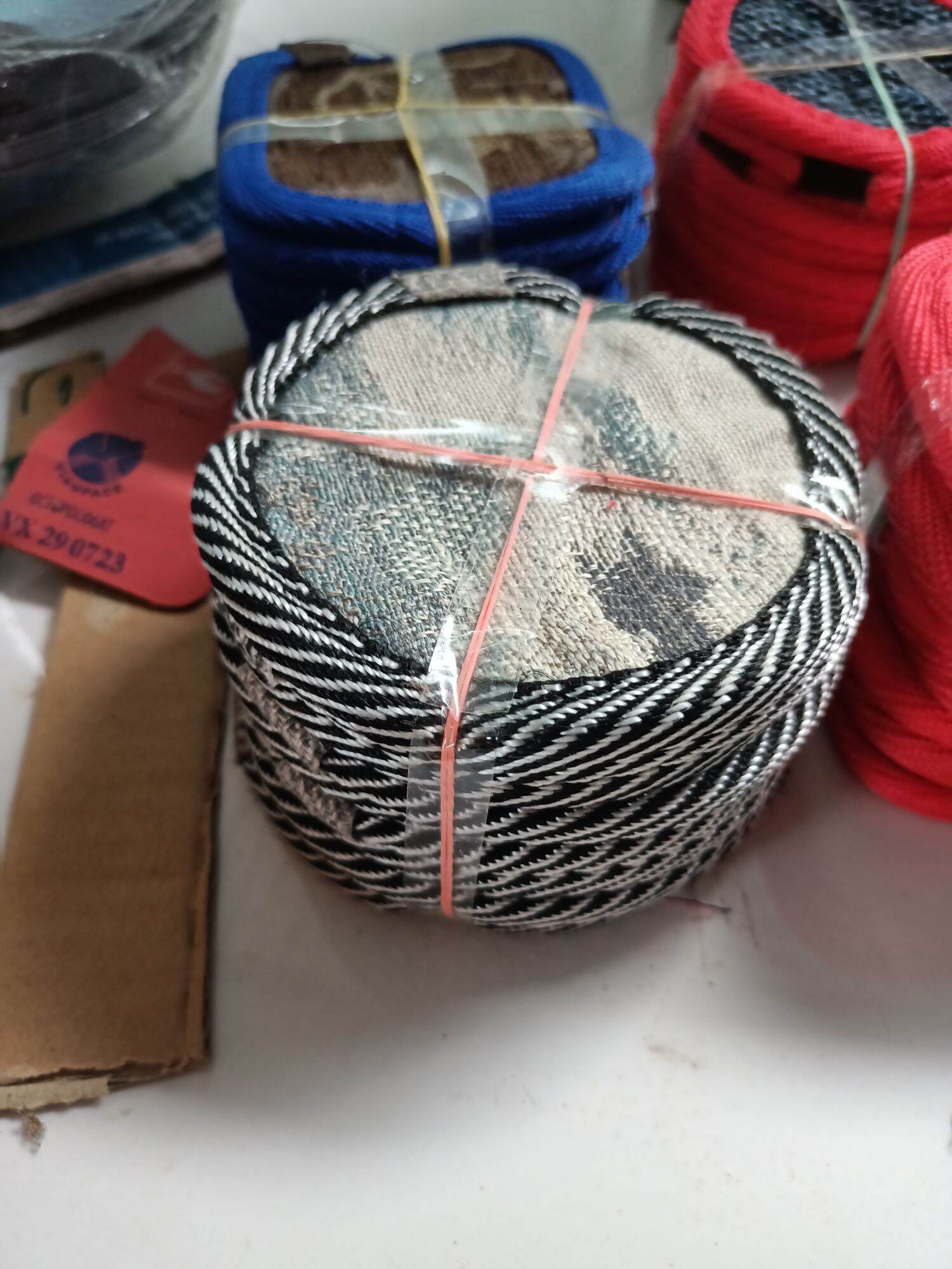 đế lót ly vải nỉ thấm hút nhanh