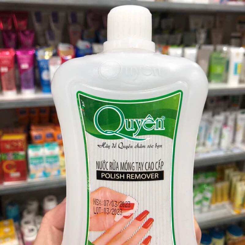 Nước rửa móng tay Quyên 500ml