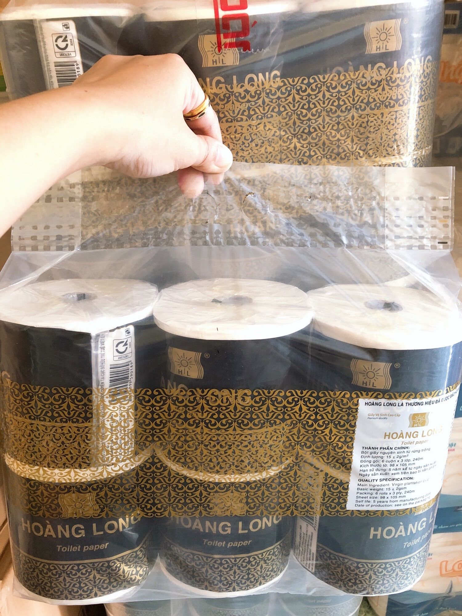 Giấy vệ sinh lốc 6 cuộn hoàng long đen cao cấp 1kg 4 lớp