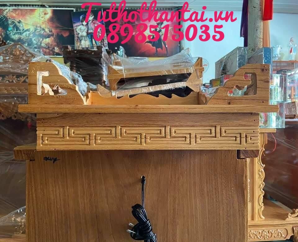 Bàn thờ treo tường chạm ô gạch ngang 40cm - Gỗ Xoan, có kèm theo 1 Cặp Ke gỗ