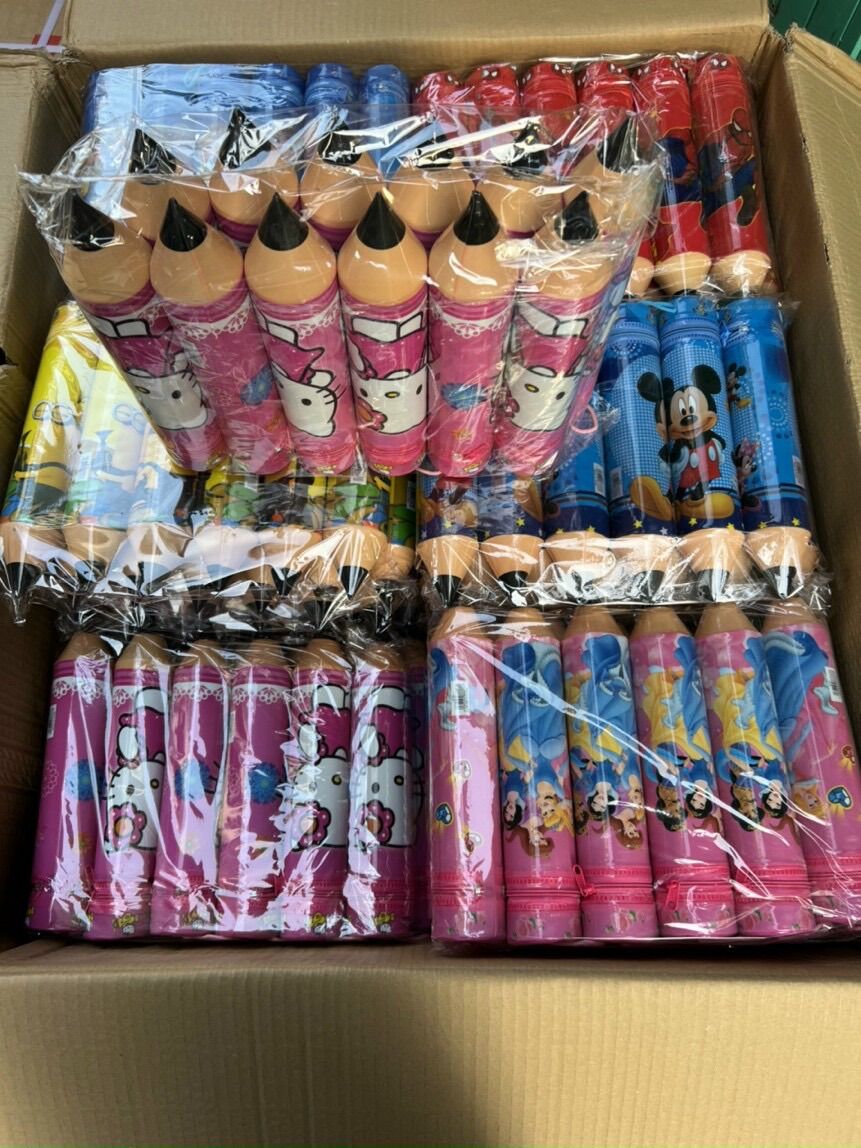 Bóp viết hình cây bút chì